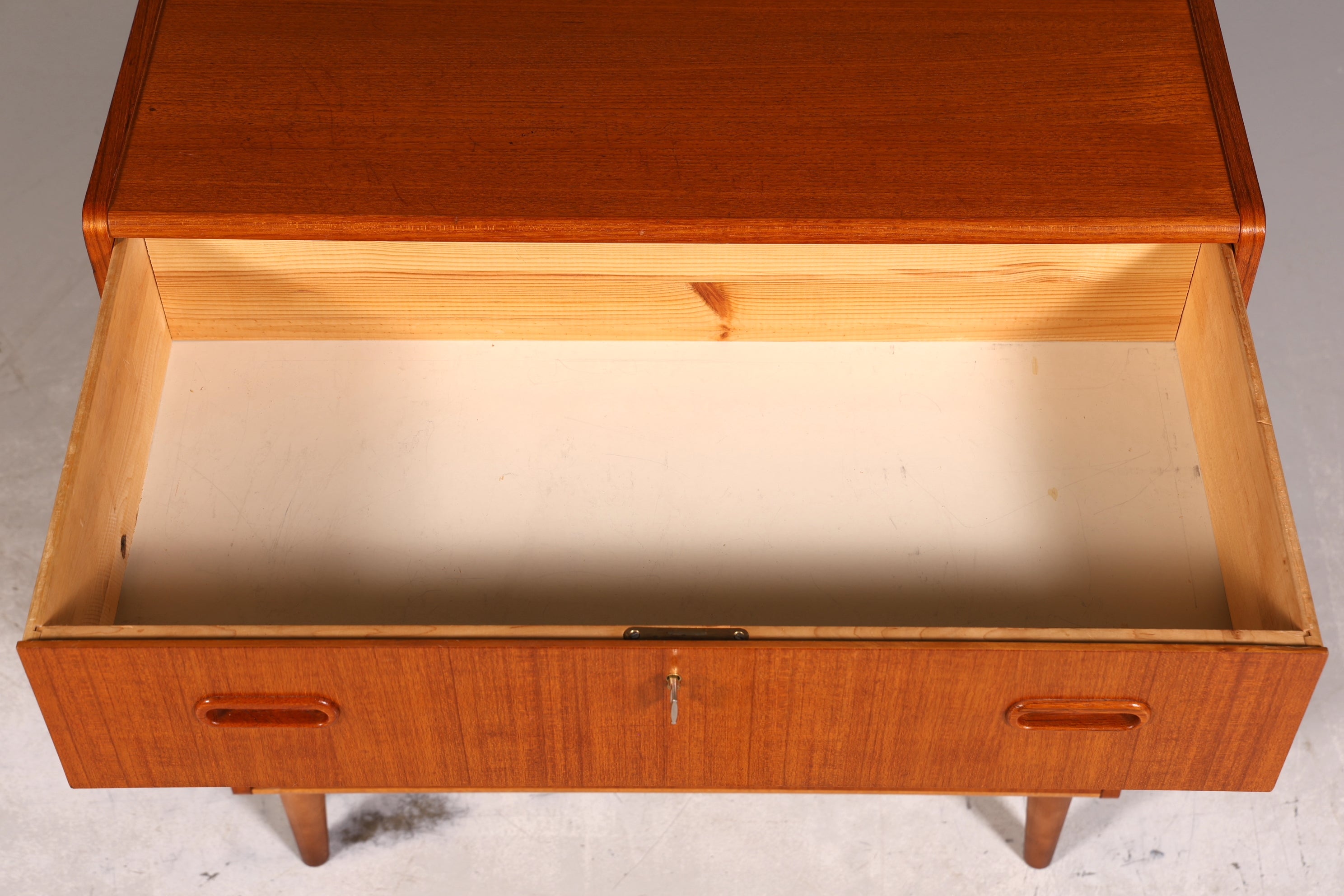 Wunderschöne Mid Century Kommode Teak Holz Sideboard Vintage Schubladen Kommode