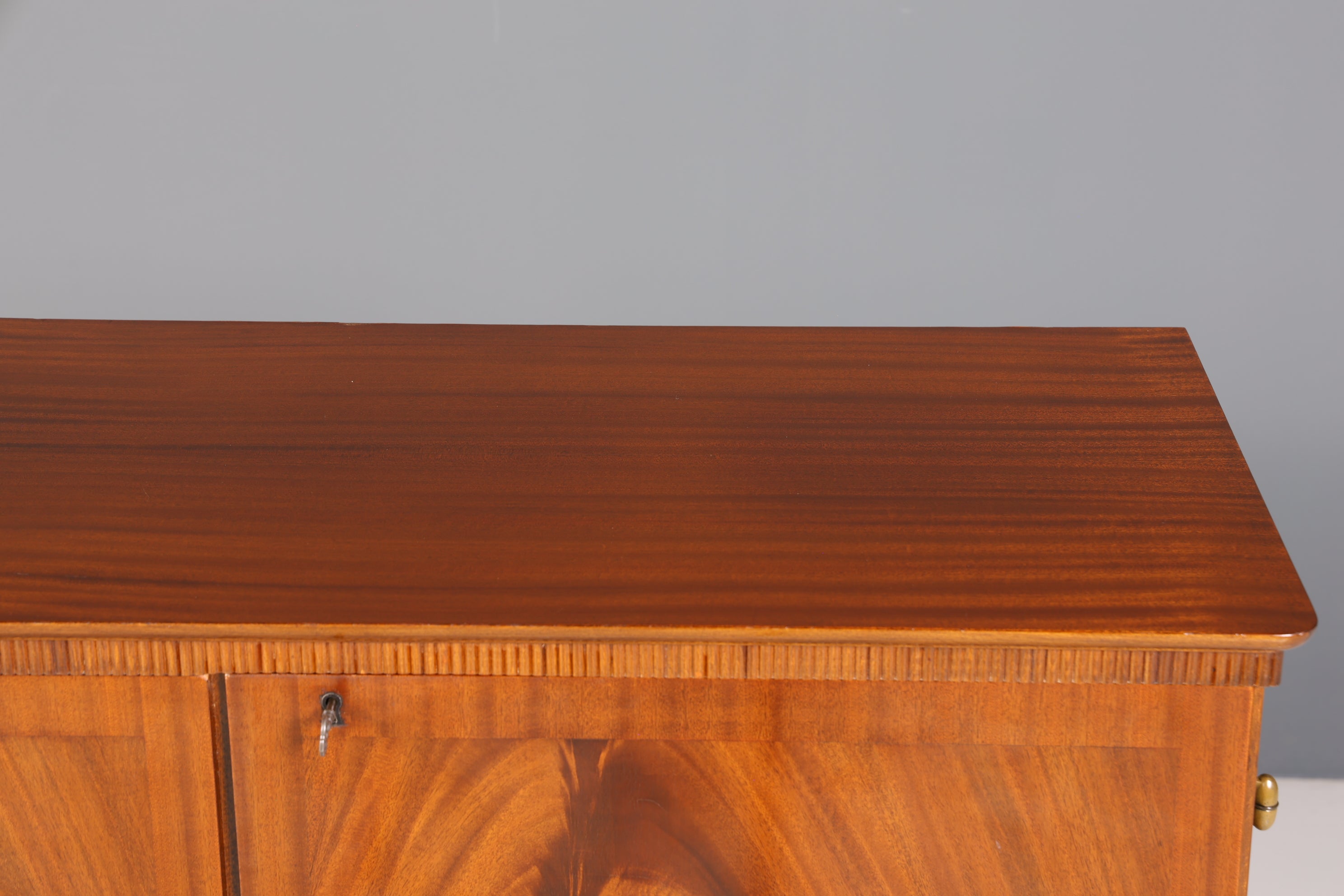 Stilvolles Mid Century Highboard Englisch Vintage Vertiko Wäsche Schrank Büro Kommode 60s