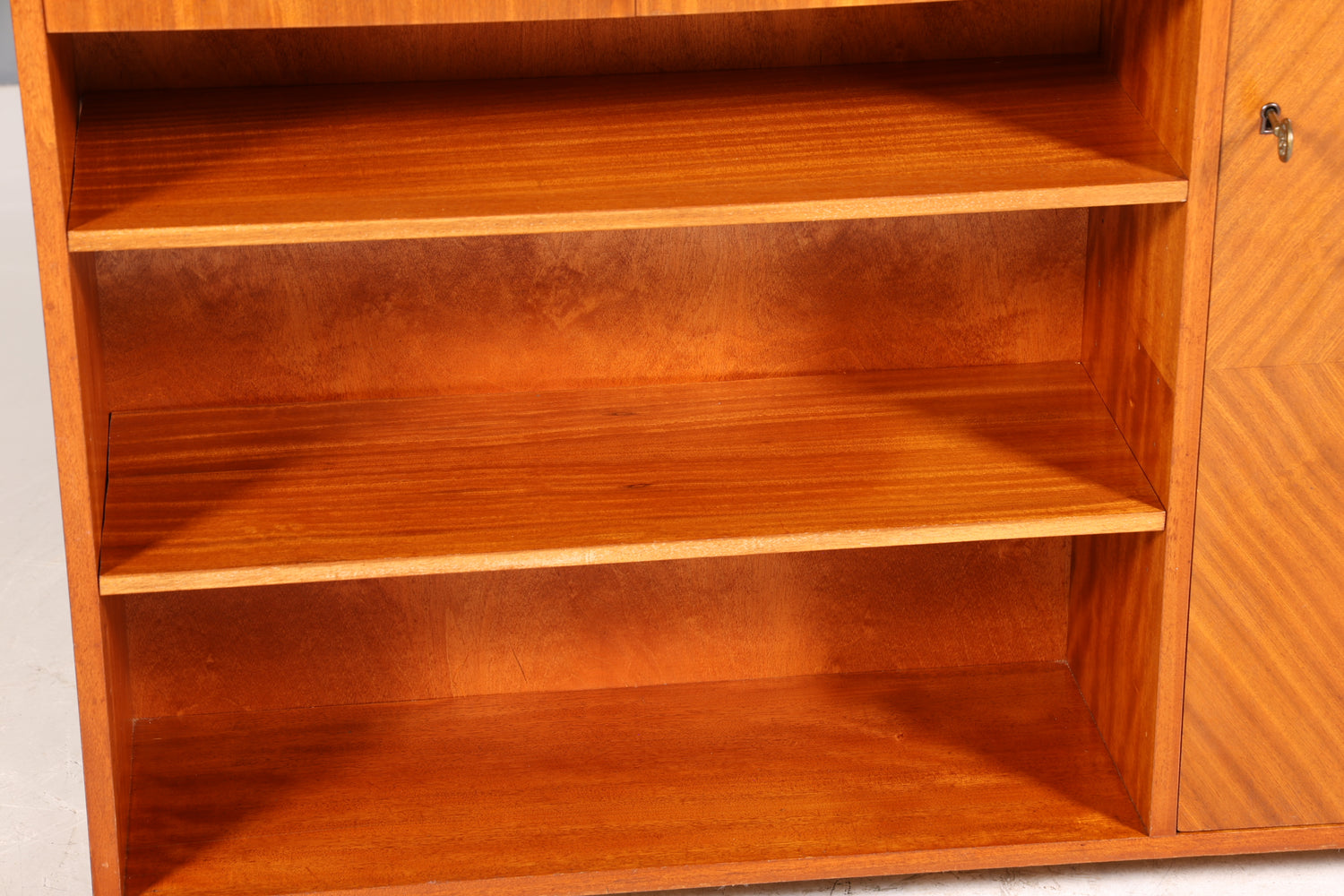 Wunderschönes Mid Century Sideboard Vintage Schrank Regal Bücherregal 60s Kommode