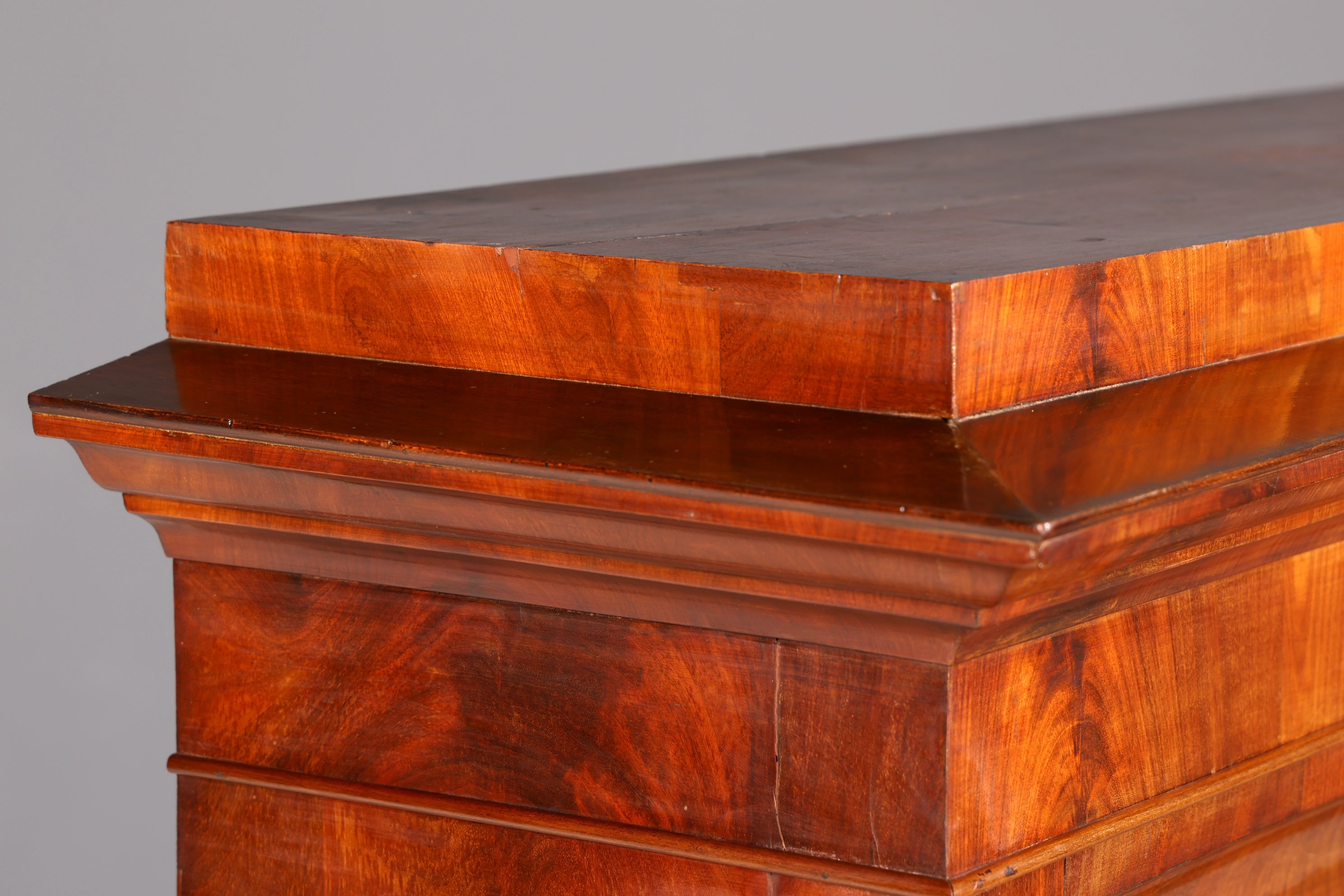 Traumhafter Original Biedermeier Vitrine um 1820 Antiker Schrank Art Deco Bücherregal