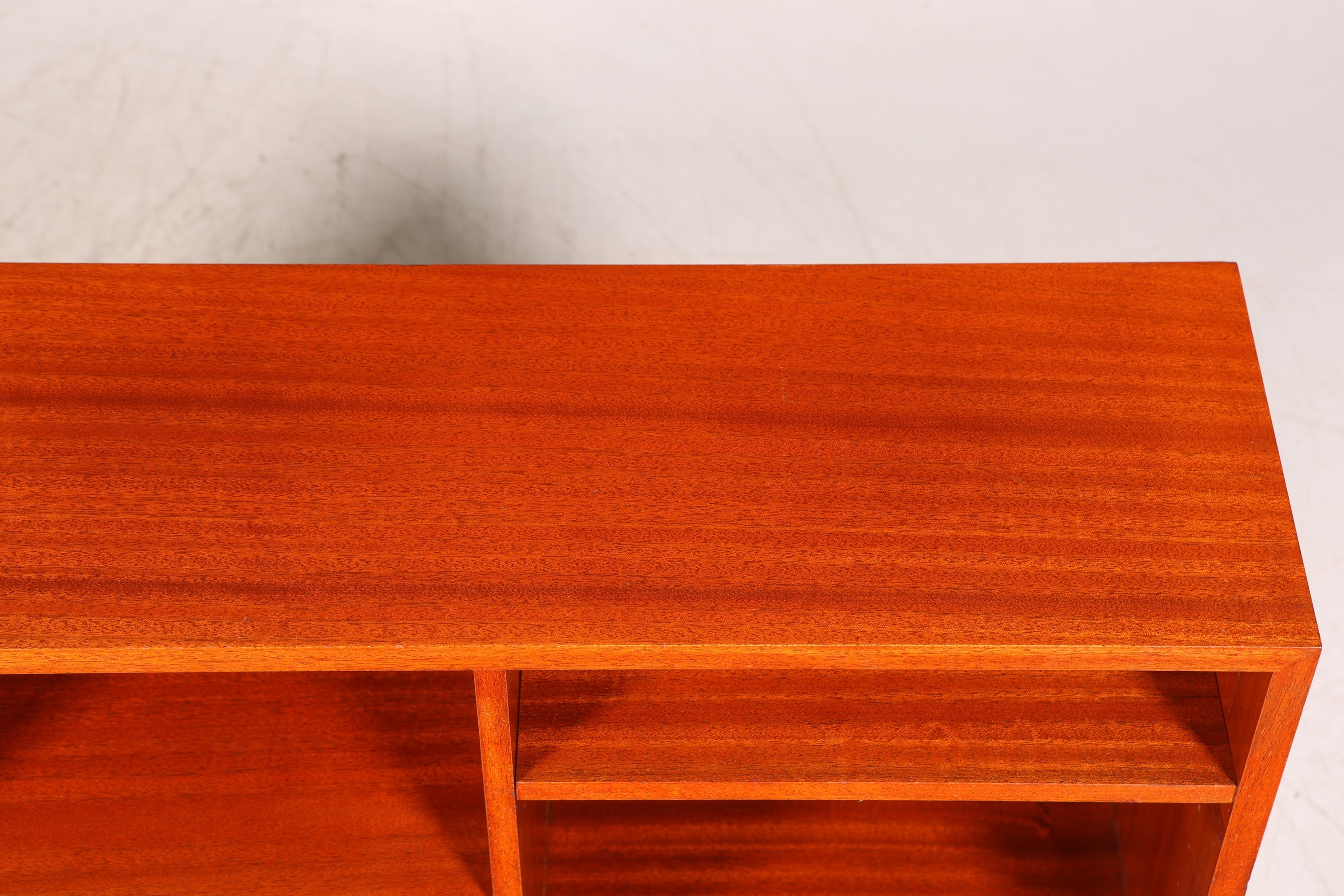 Wunderschönes Mid Century Regal Sideboard Vintage TV Schrank Retro Bücherregal 60s