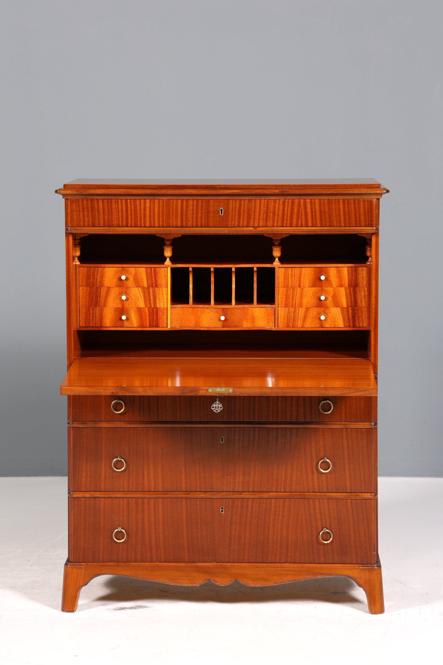 Stilvoller Sekretär im Antik Stil Büro Kommode Art Deco Stil 50s Vertiko Schreibkommode Kommode