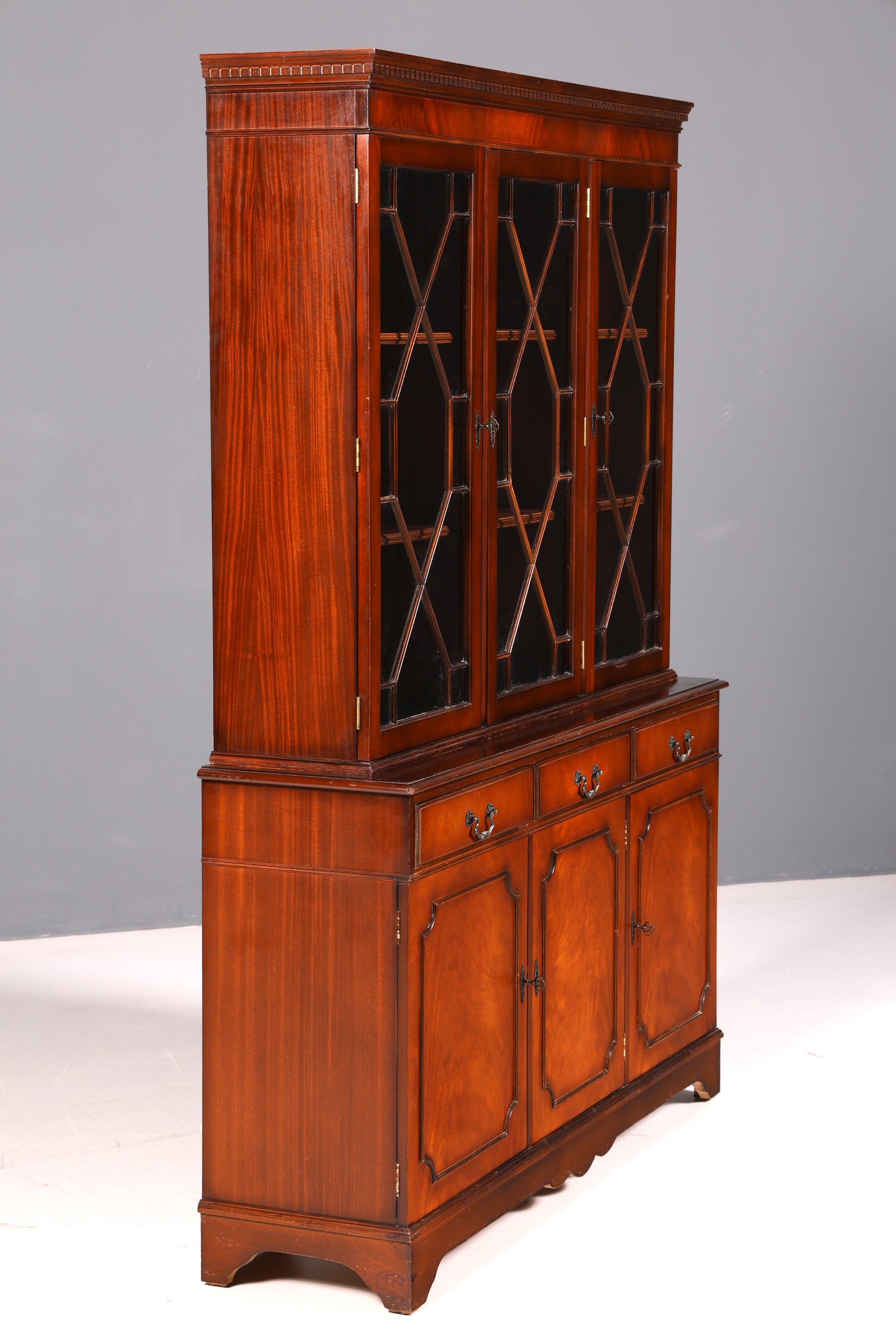 Wunderschöne Englische Vitrine Bibliothek Bücherschrank Buffet Schrank Antik 60s UK