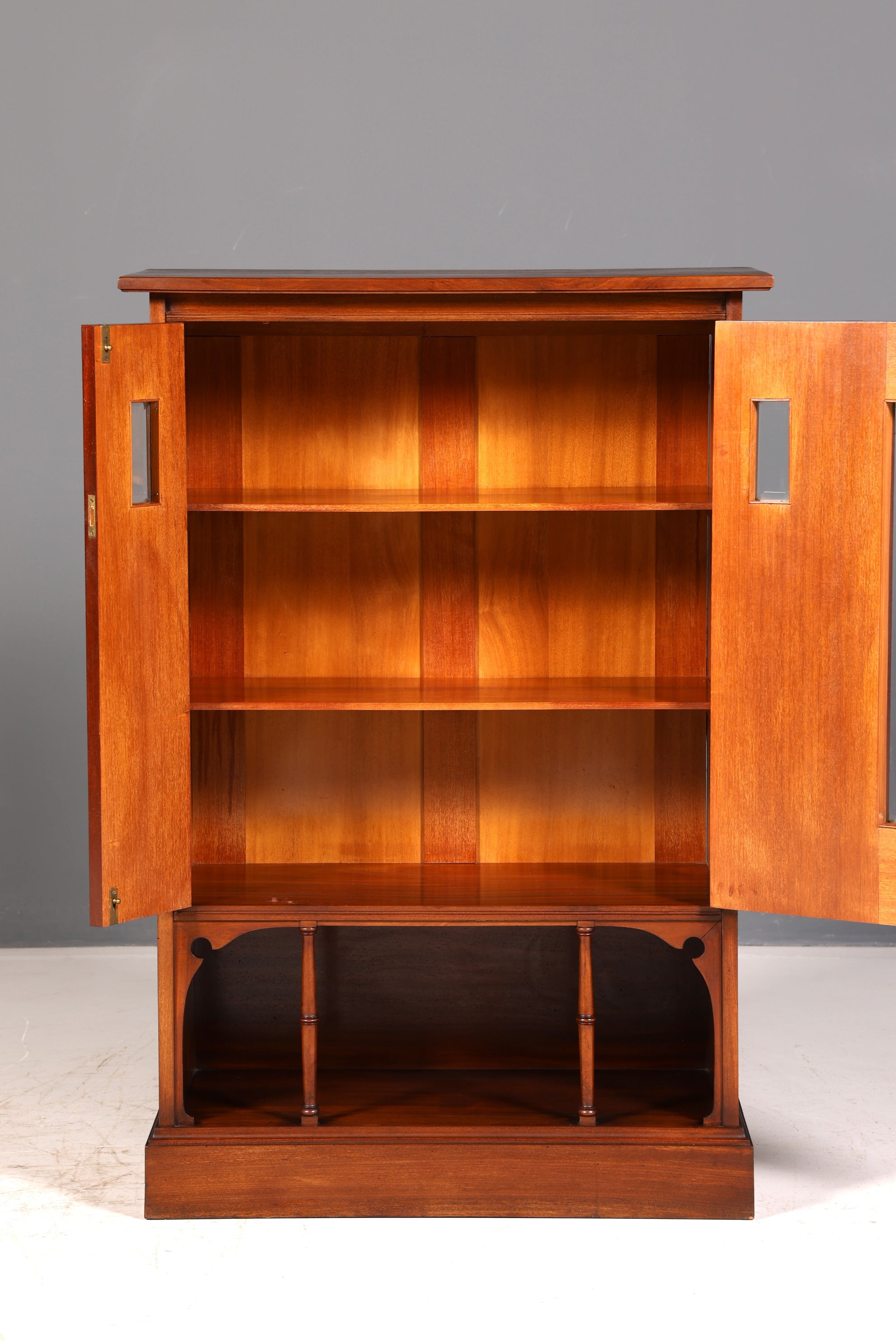 Traumhafte Jugendstil Vitrine Eiche Antik Holz Bücherschrank Schrank Geschirrschrank Glasvitrine Vintage