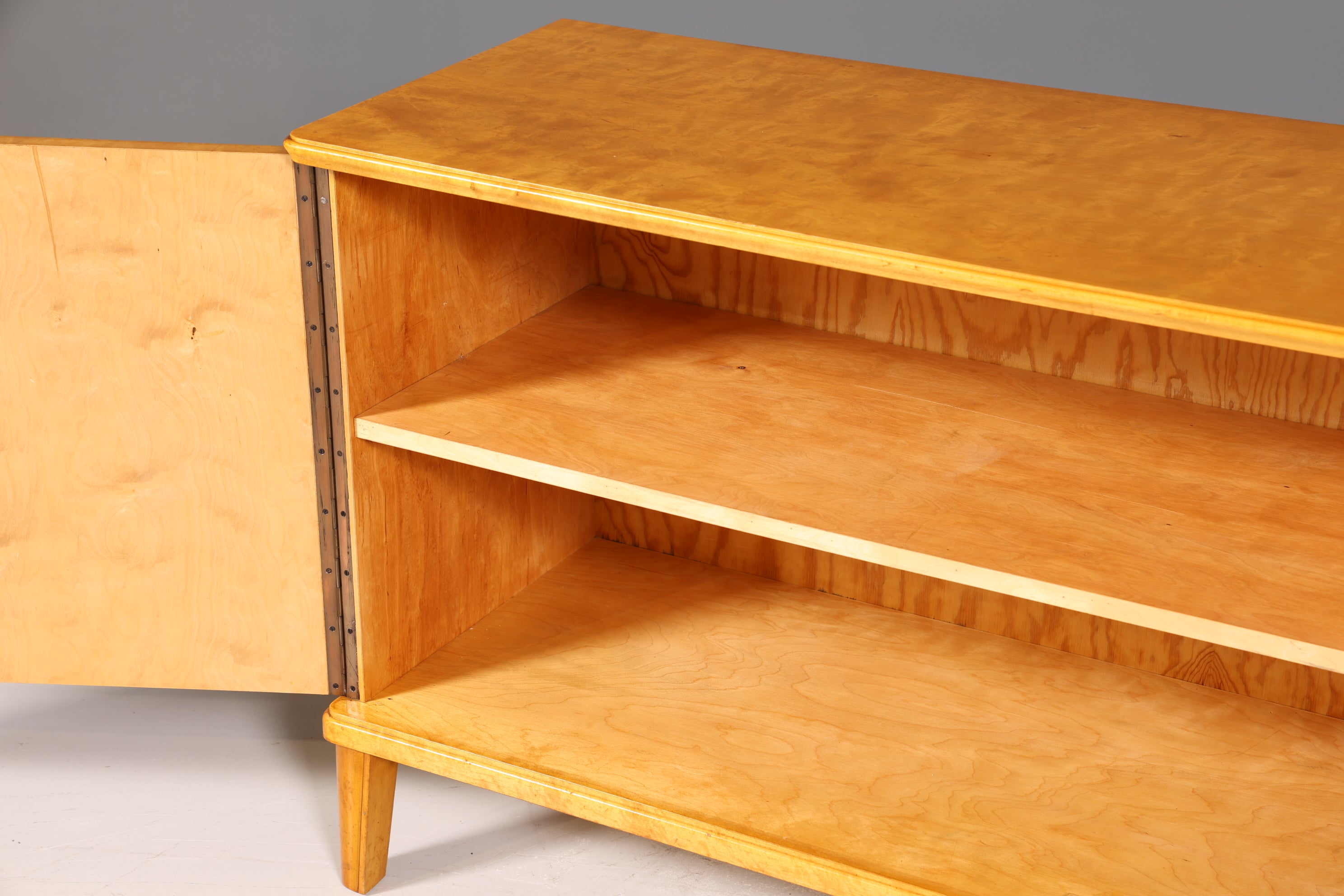 Wunderschönes Original Art Deco Sideboard Antik Schrank Birke TV Kommode um 1930