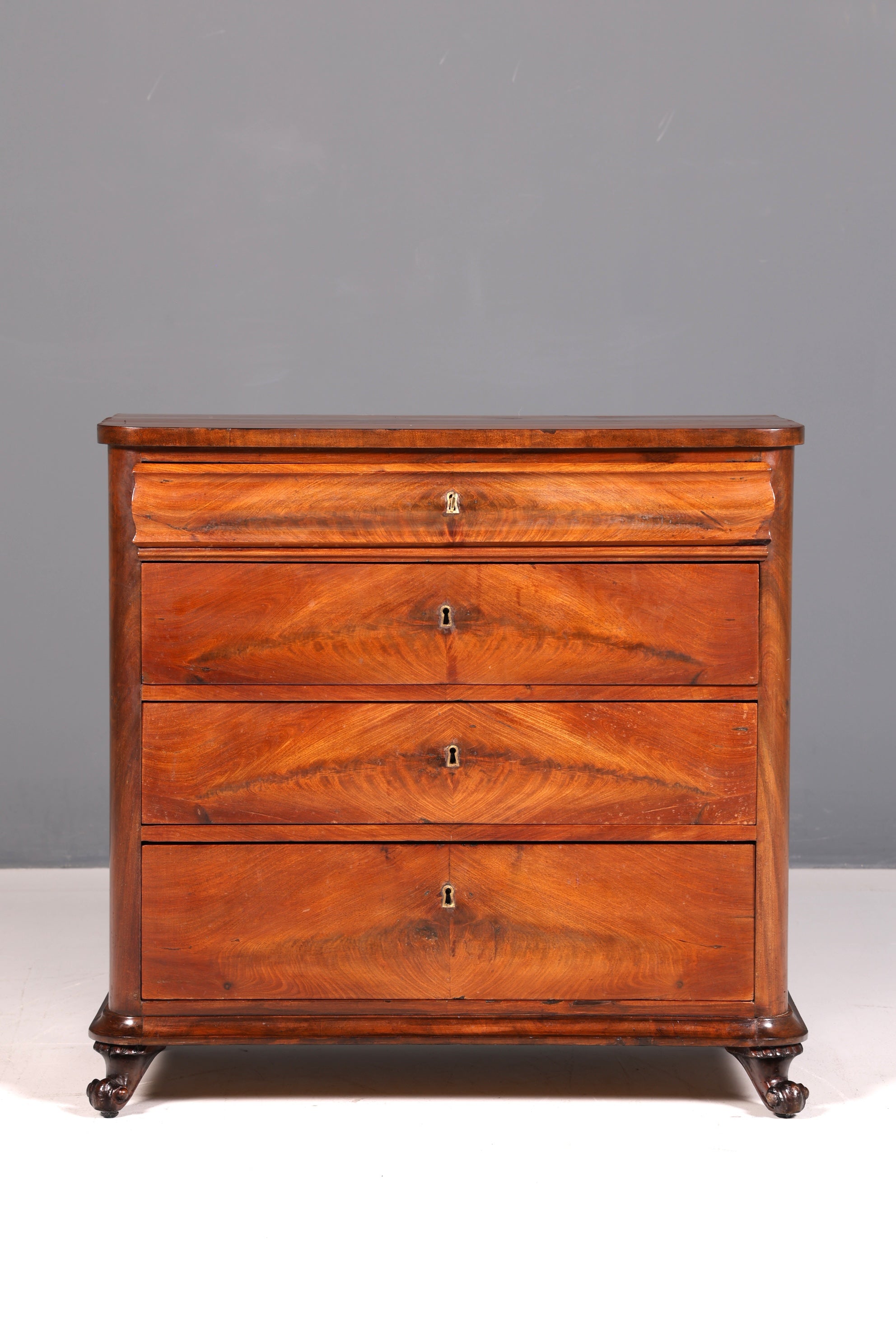 Stilvolle Louis Philippe Kommode Nussbaum Gründerzeit Schubladenkommode Antik um 1890