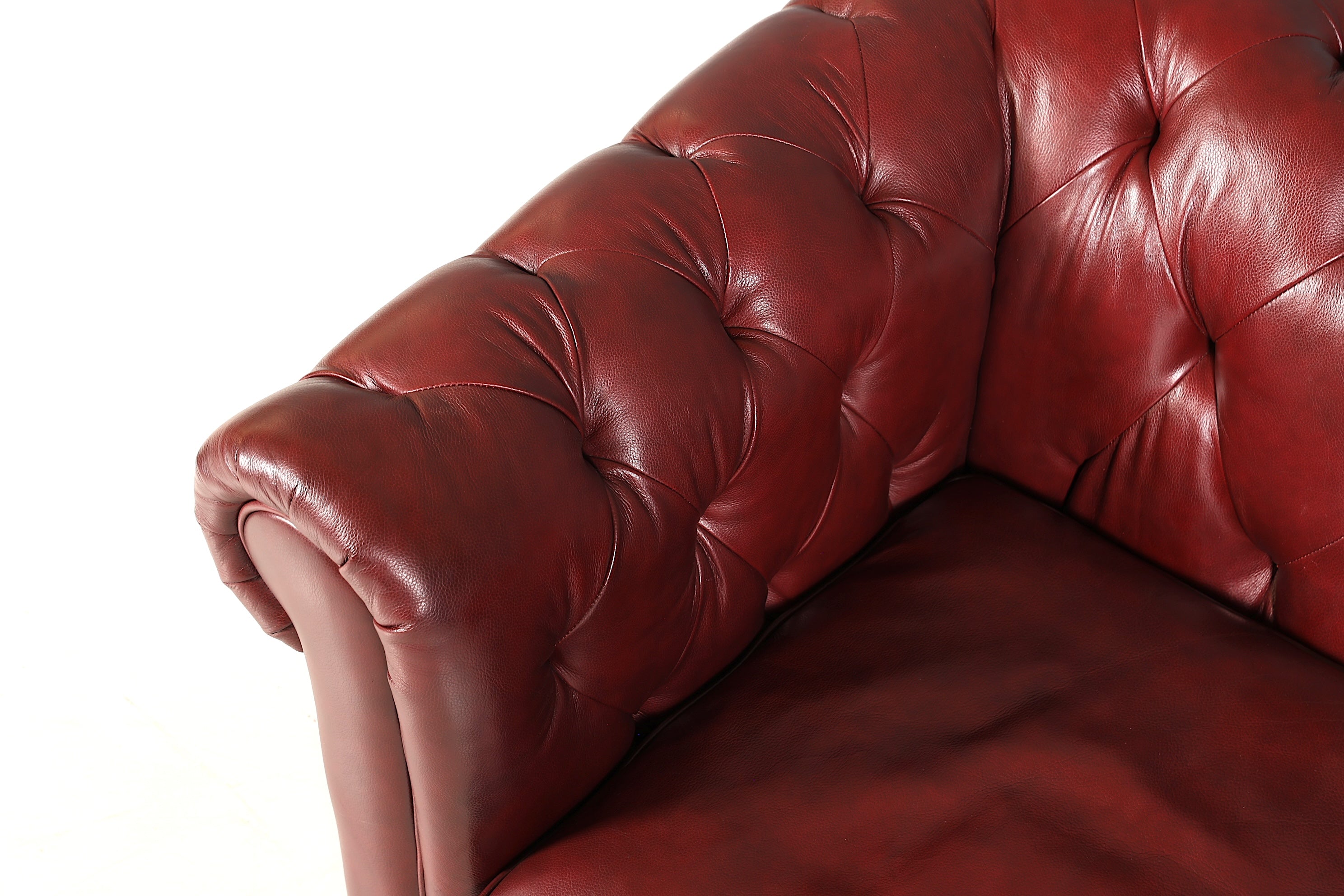 Wunderschönes Original Chesterfield Sofa 2,5-Sitzer Couch Oxblood England Polstersofa