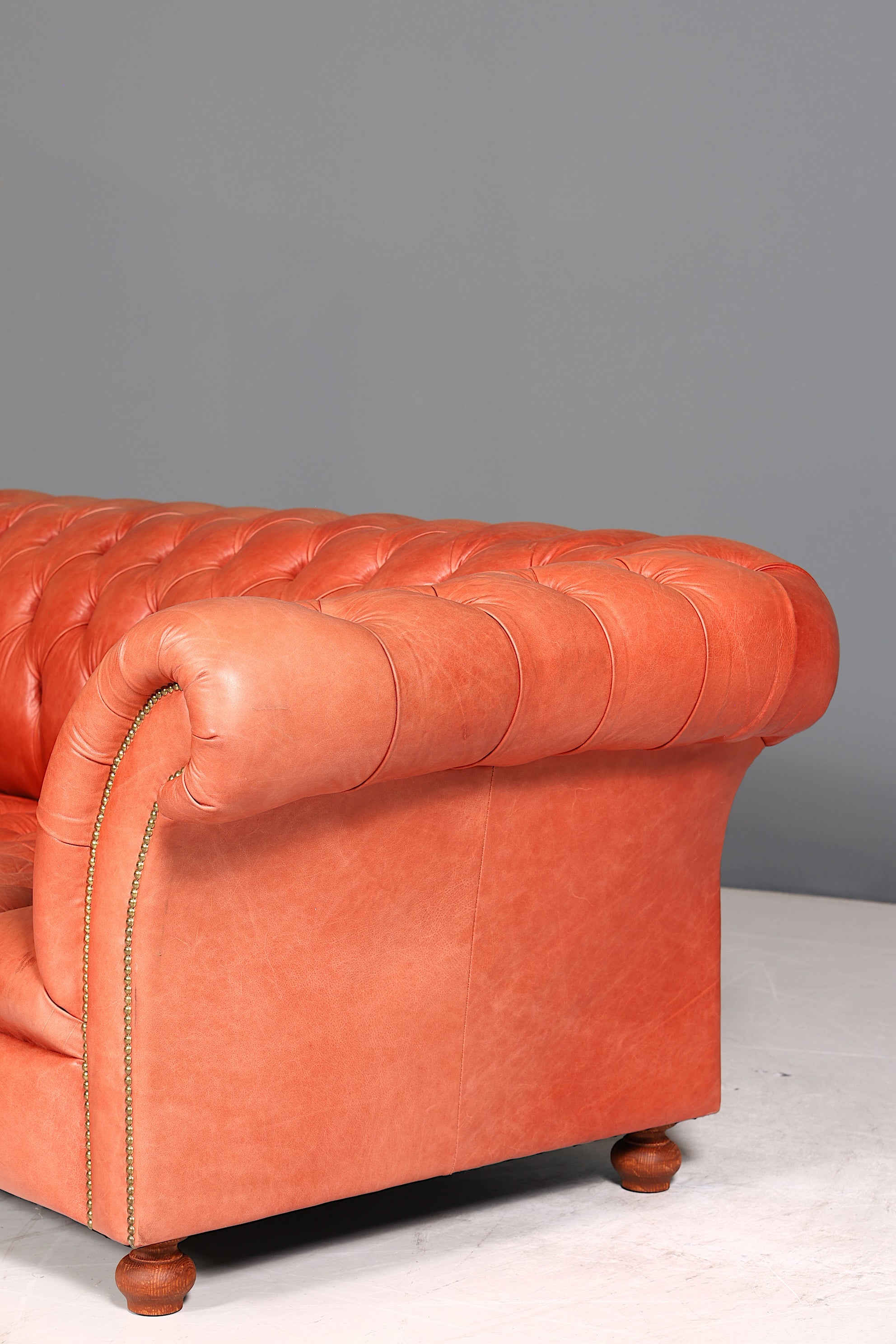 Wunderschönes Original Chesterfield Sofa 2-Sitzer Couch England Polstersofa