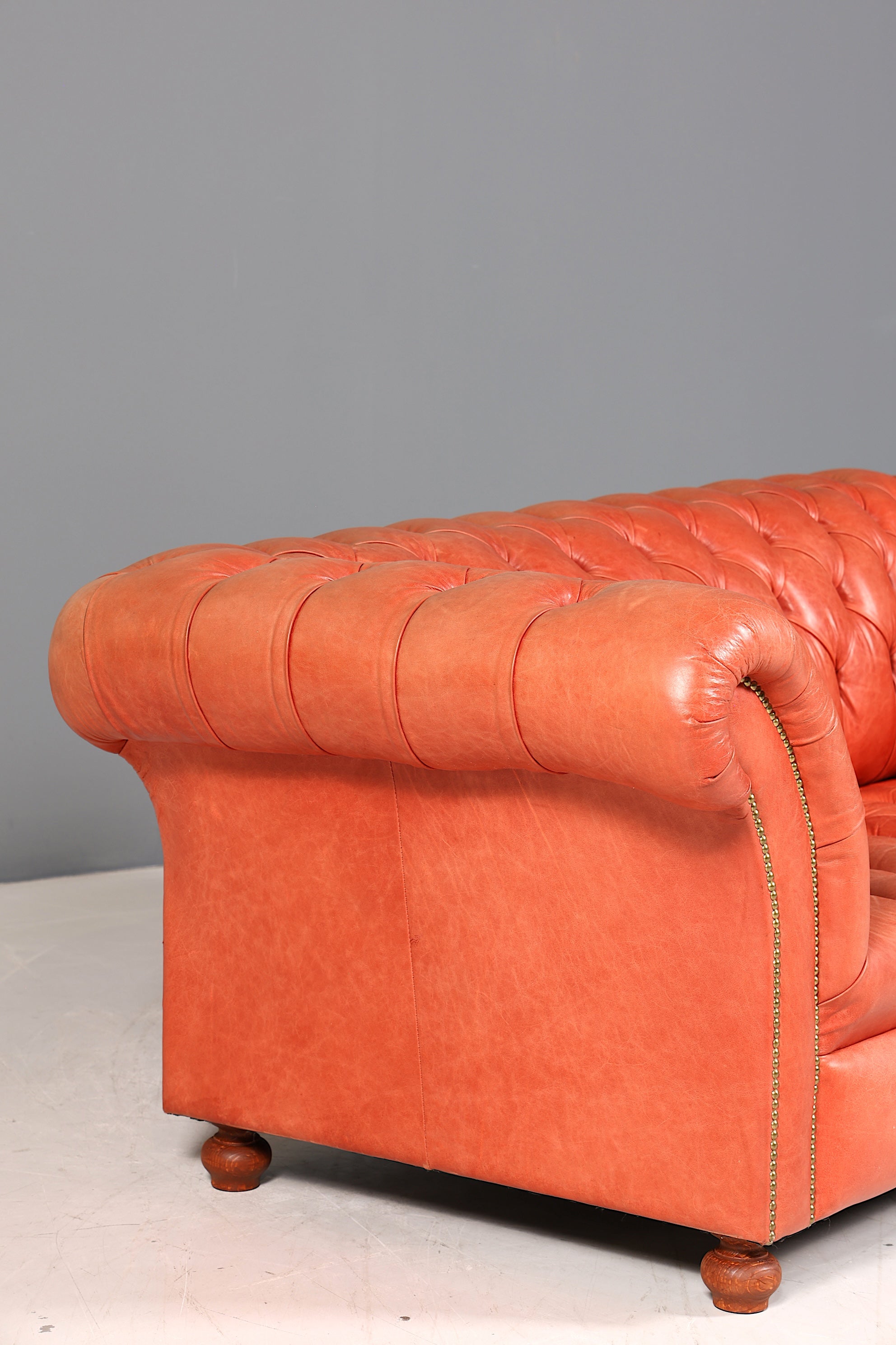 Wunderschönes Original Chesterfield Sofa 2-Sitzer Couch England Polstersofa