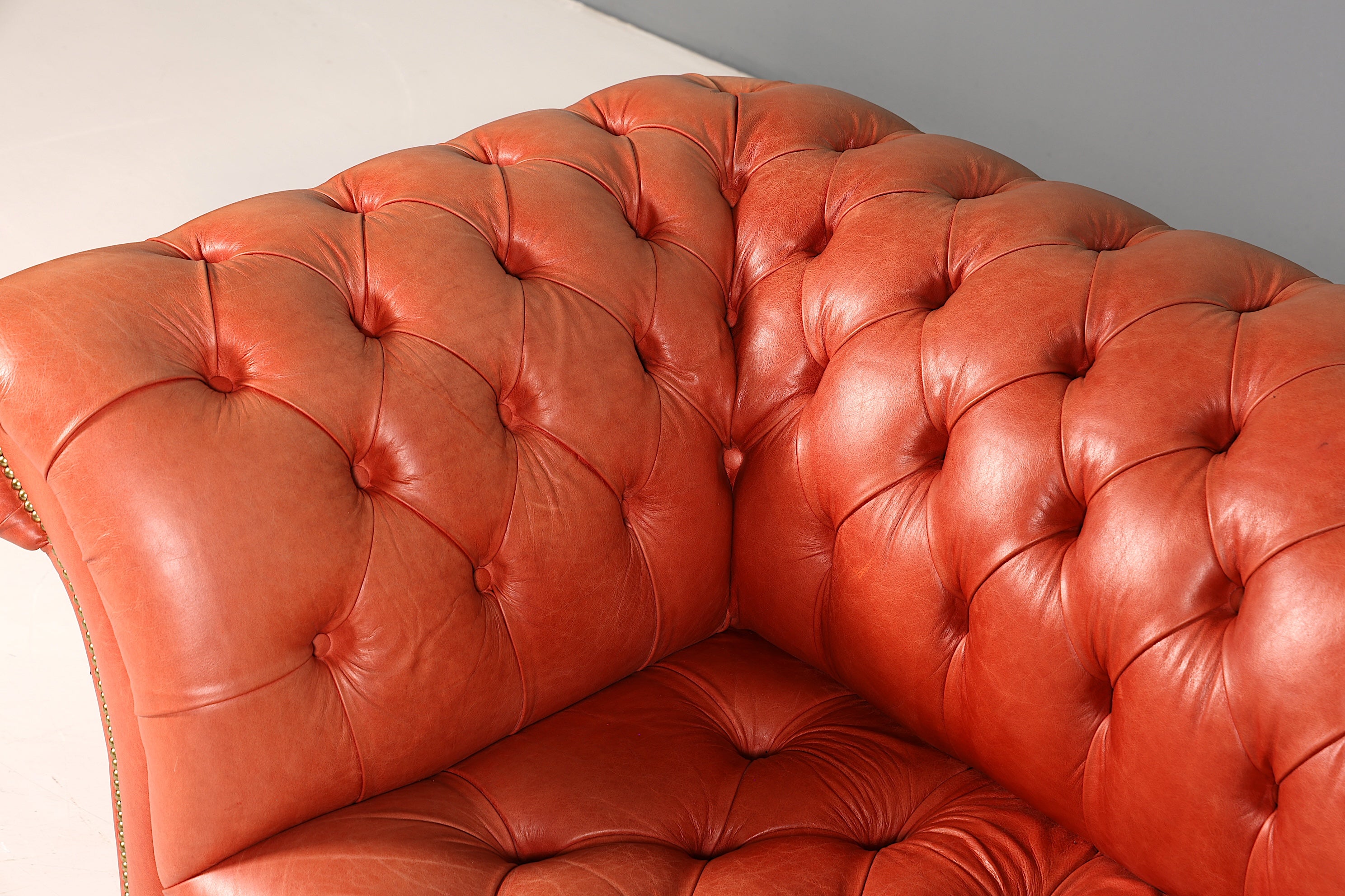 Wunderschönes Original Chesterfield Sofa 2-Sitzer Couch England Polstersofa