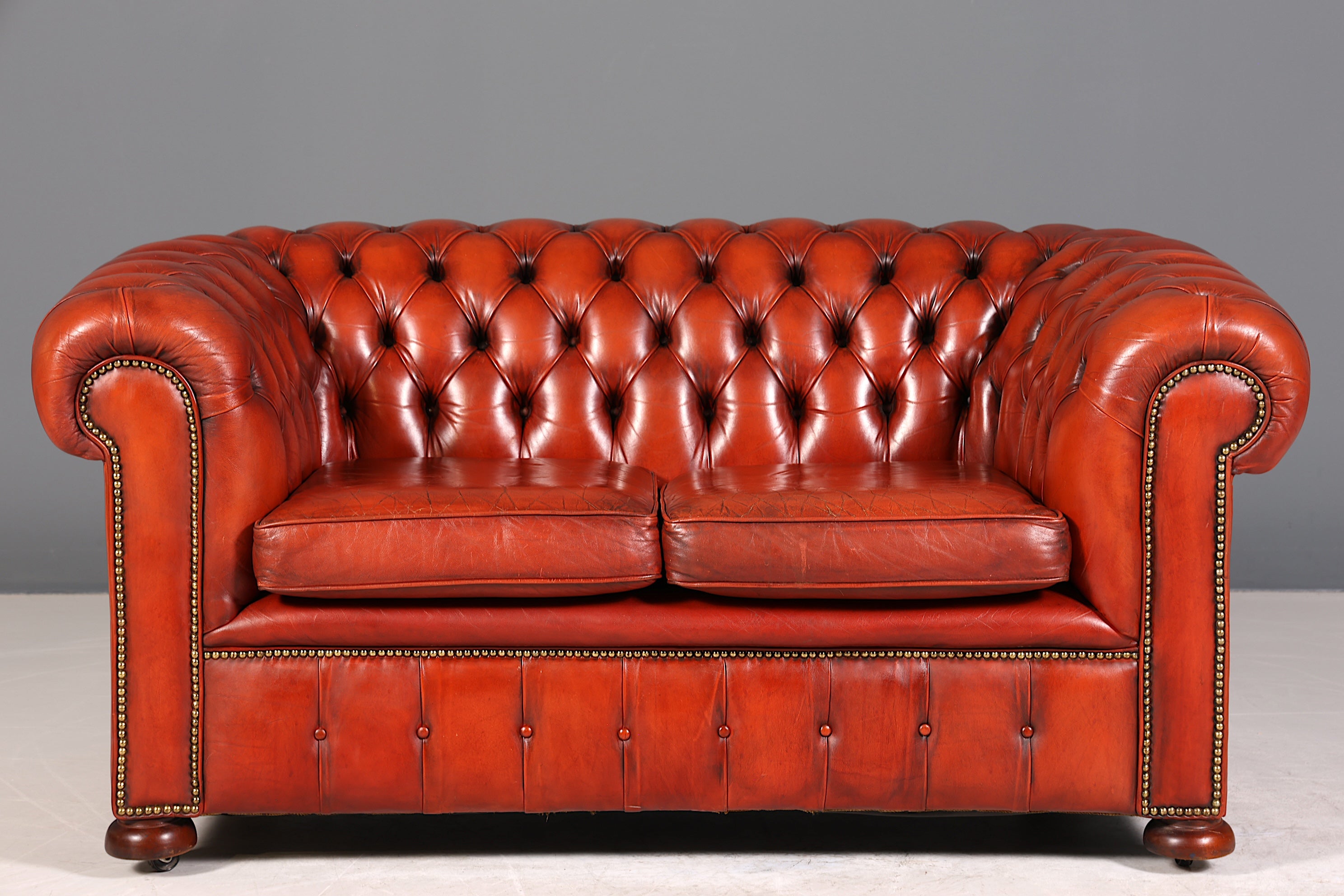Traumhaftes Original Chesterfield Sofa 2-Sitzer UK Couch England Polstersofa