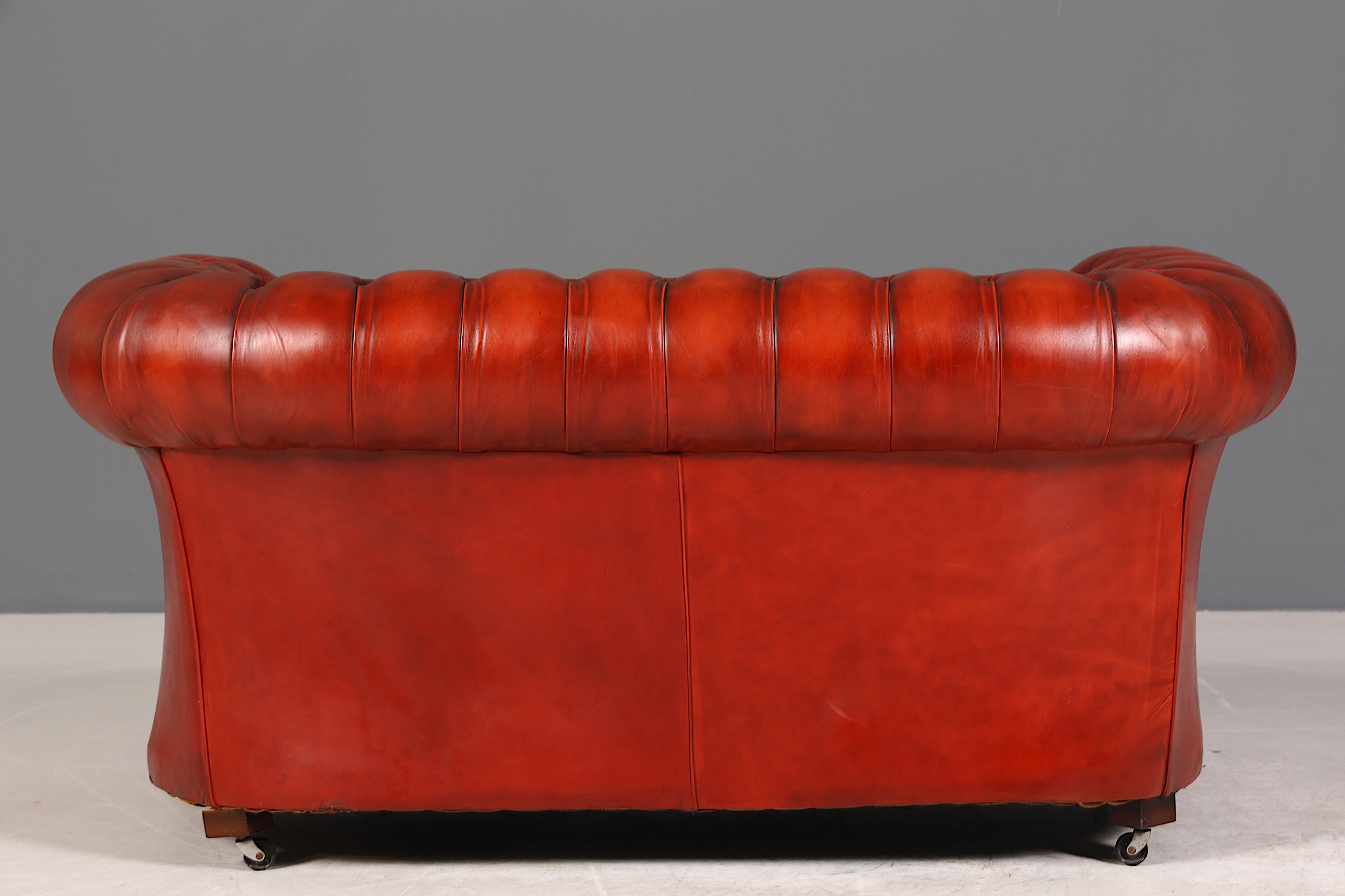 Traumhaftes Original Chesterfield Sofa 2-Sitzer UK Couch England Polstersofa