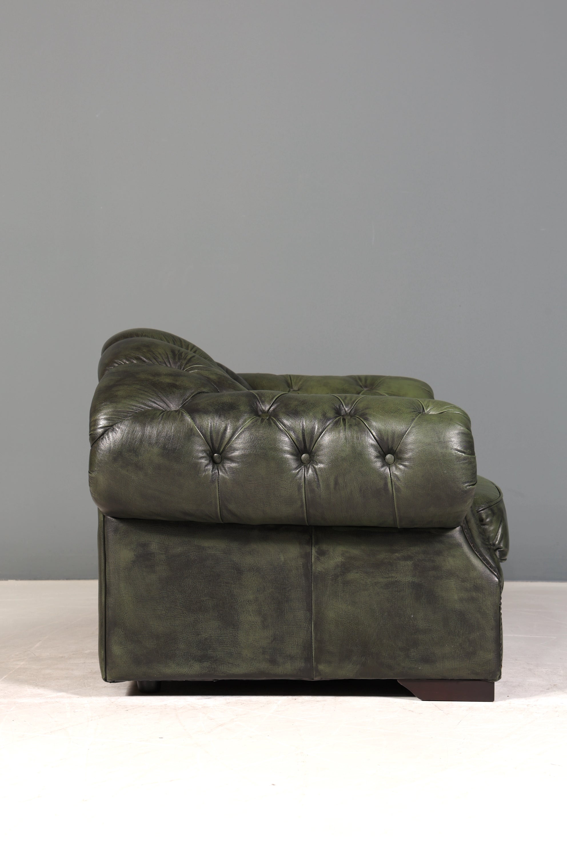Wunderschöner Original Chesterfield Centurion Sessel grün Englischer Armlehnsessel Englisch Herrensessel
