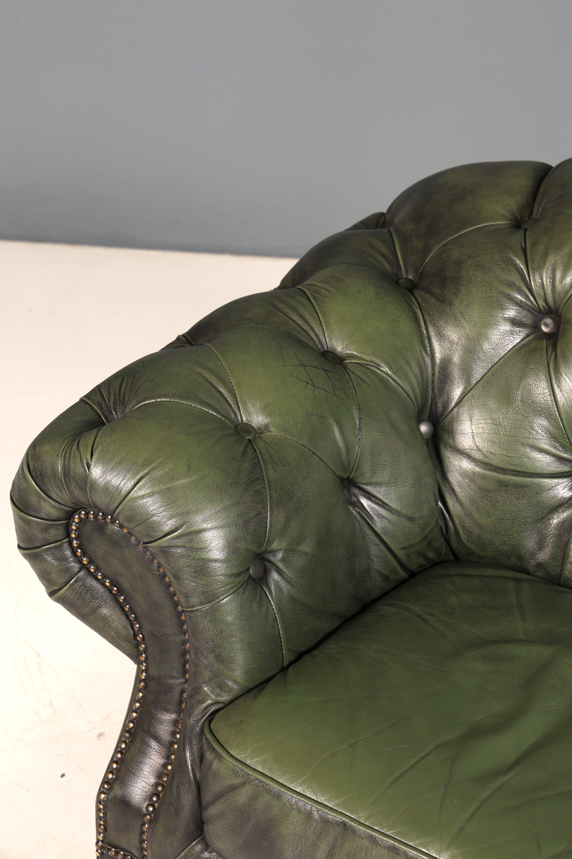 Wunderschönes Original Chesterfield Sofa grün 3-Sitzer echt Leder Couch