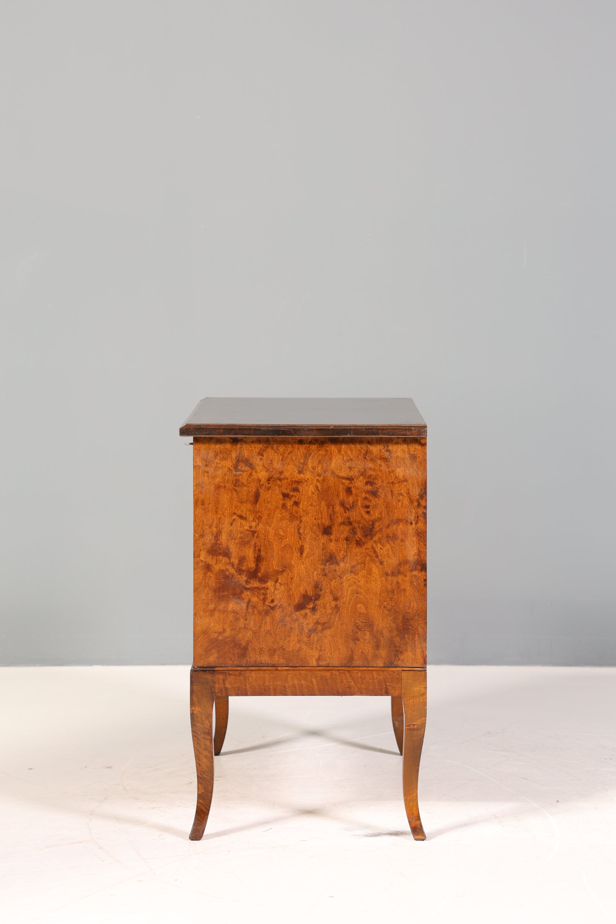 Traumhafter Schrank im Art Deco Stil um 1930 Hifi Schrank Sideboard Klappschrank