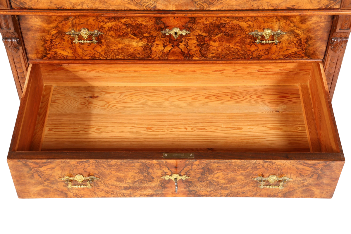 Traumhafte Gründerzeit Kommode Louis Philippe Nussbaum Sideboard um 1880 Antik Schubladenkommode