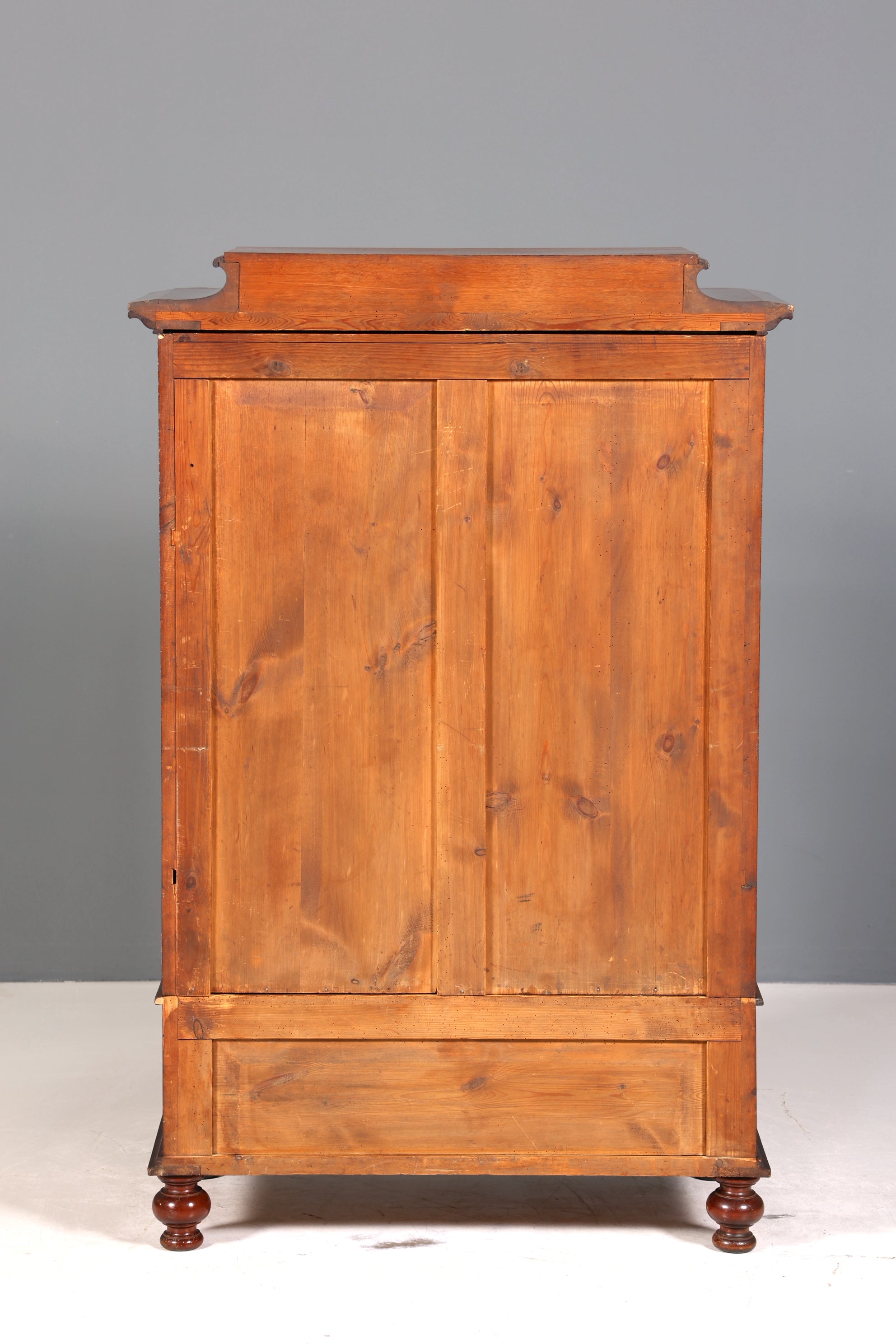Wunderschöne Louis Philippe Chiffoniere um 1880 Gründerzeit Nussbaum Vertiko Schrank Semainier