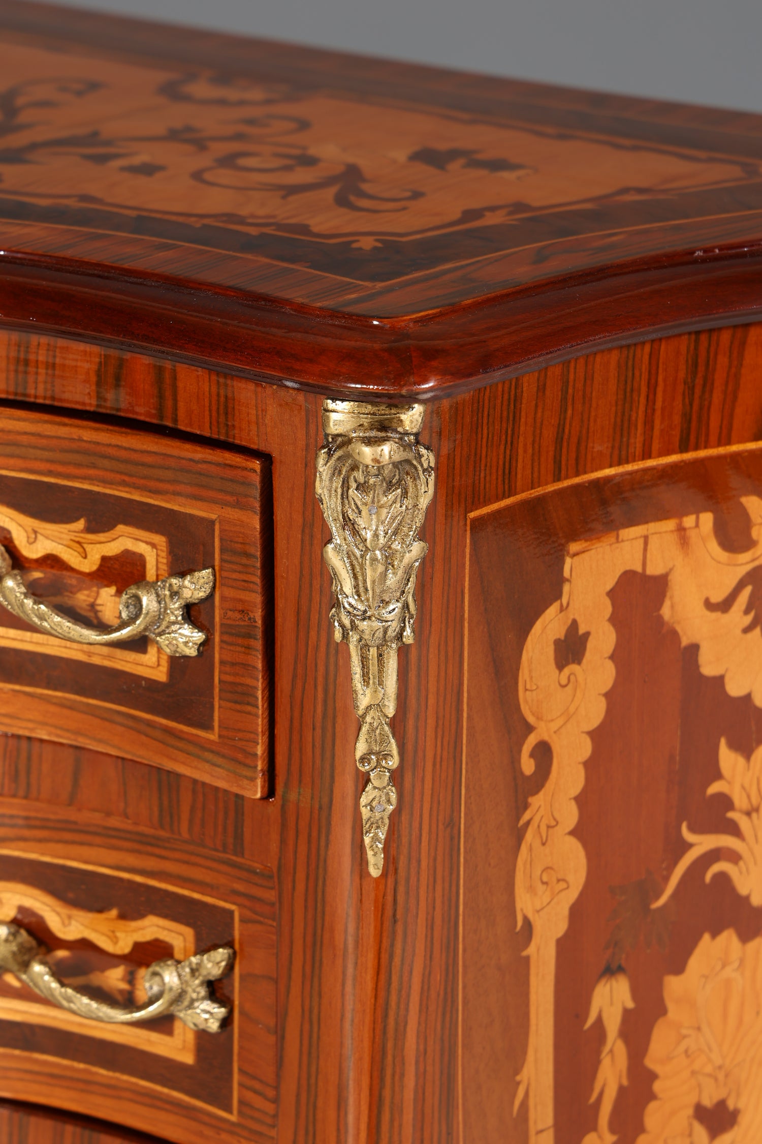 Traumhaftes Barock Stil Louis XV Highboard Intarsien Vertiko Kommode Schubladenkommode