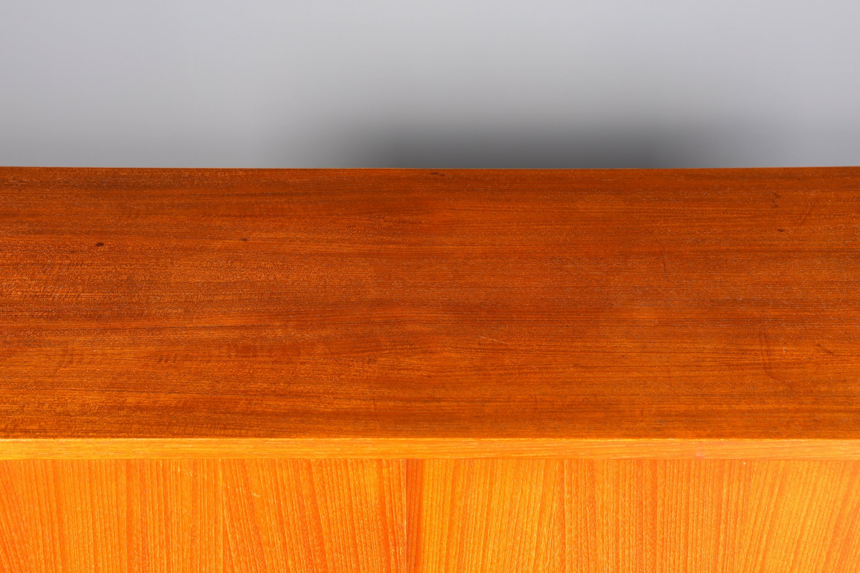 Wunderschönes Mid Century Highboard Teak Holz Schrank Danish Design Büro Kommode 60s