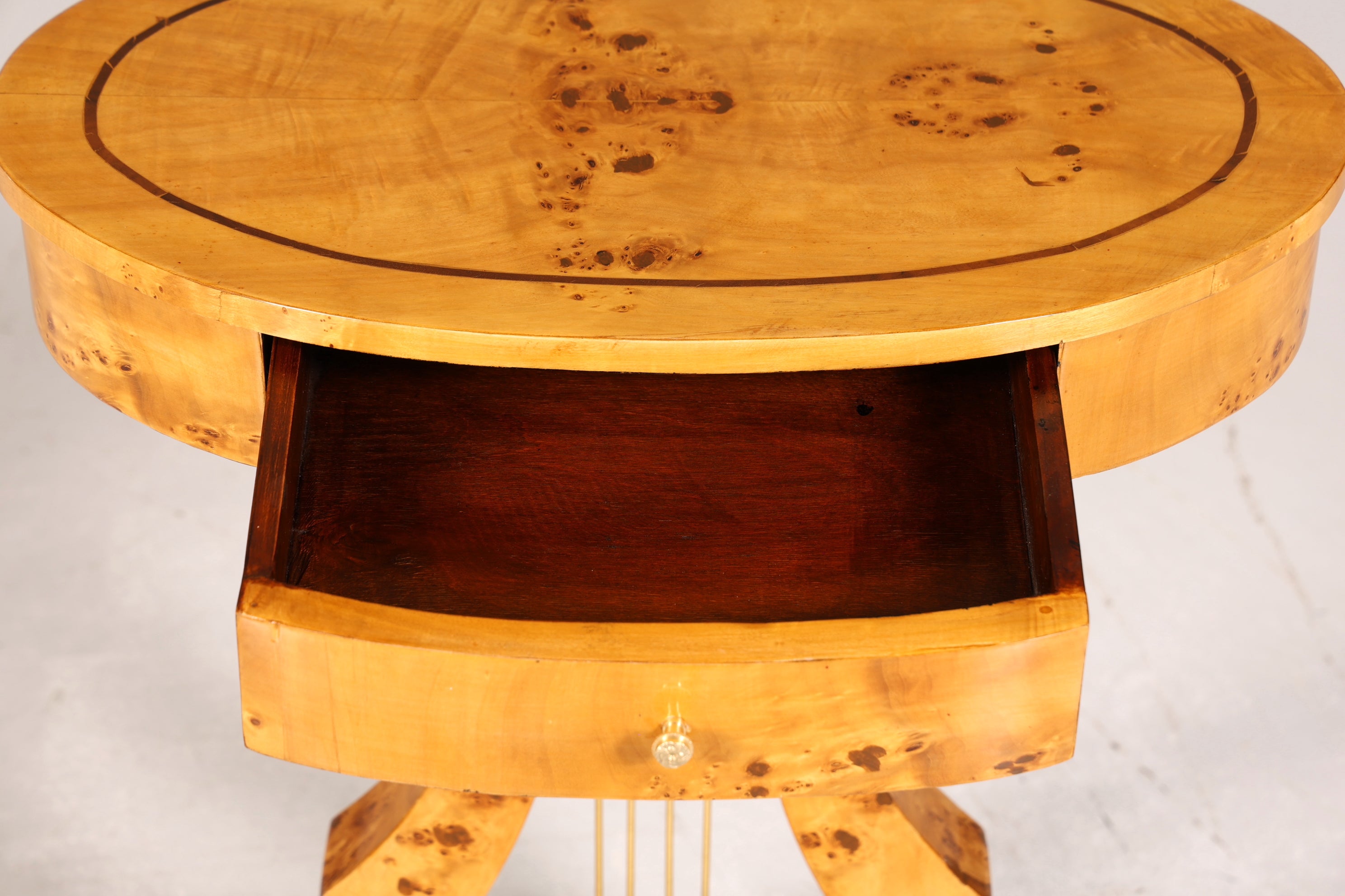 Traumhafter Art Deco Stil Beistelltisch Antik Stil Tisch Lyra Luxus Ablagetisch Birke Kommode