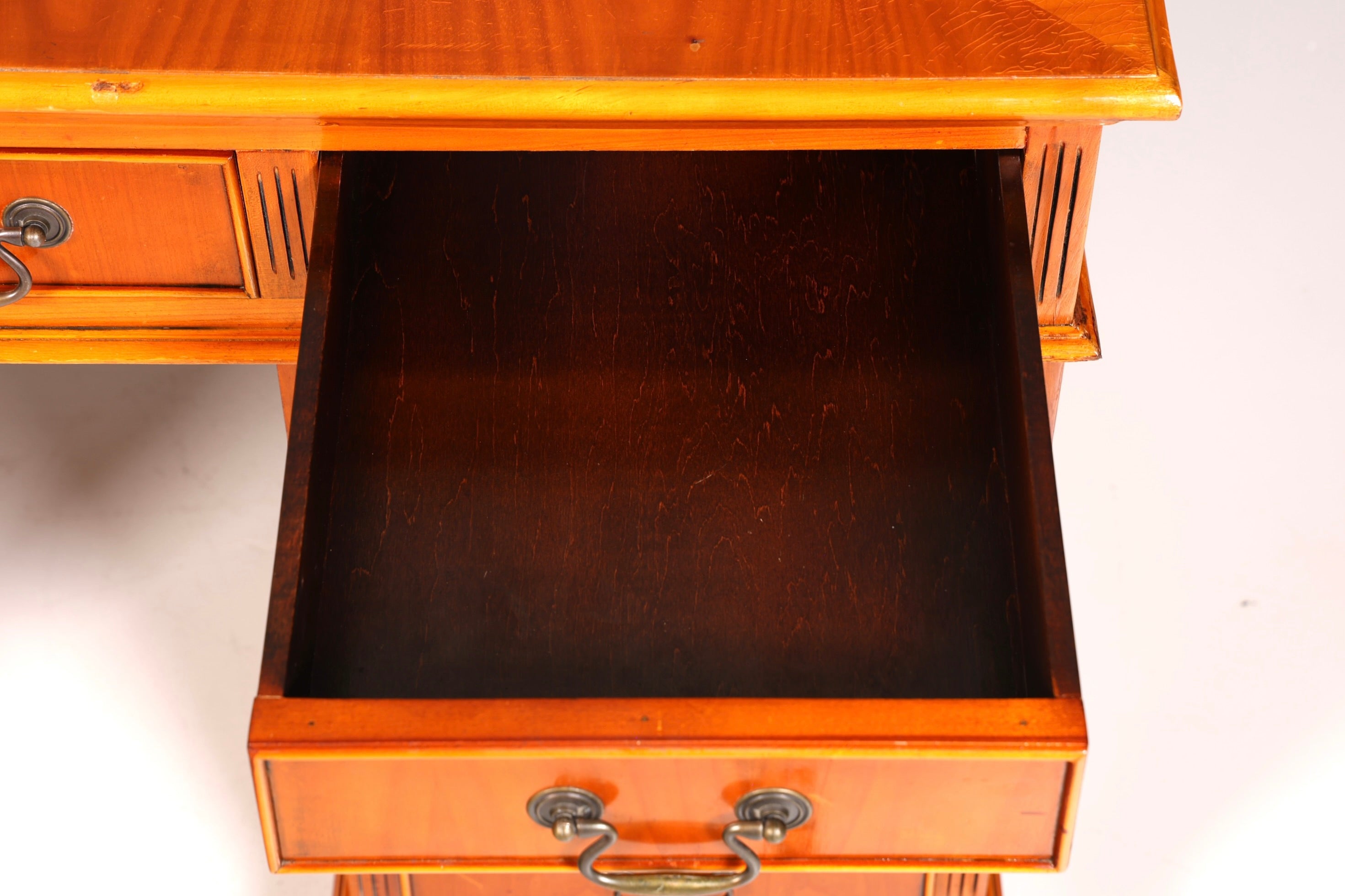 Wunderschöner Englischer Schreibtisch Englisch Eibe Desk Leder Auflage Antik Stil Bürotisch Office Desk