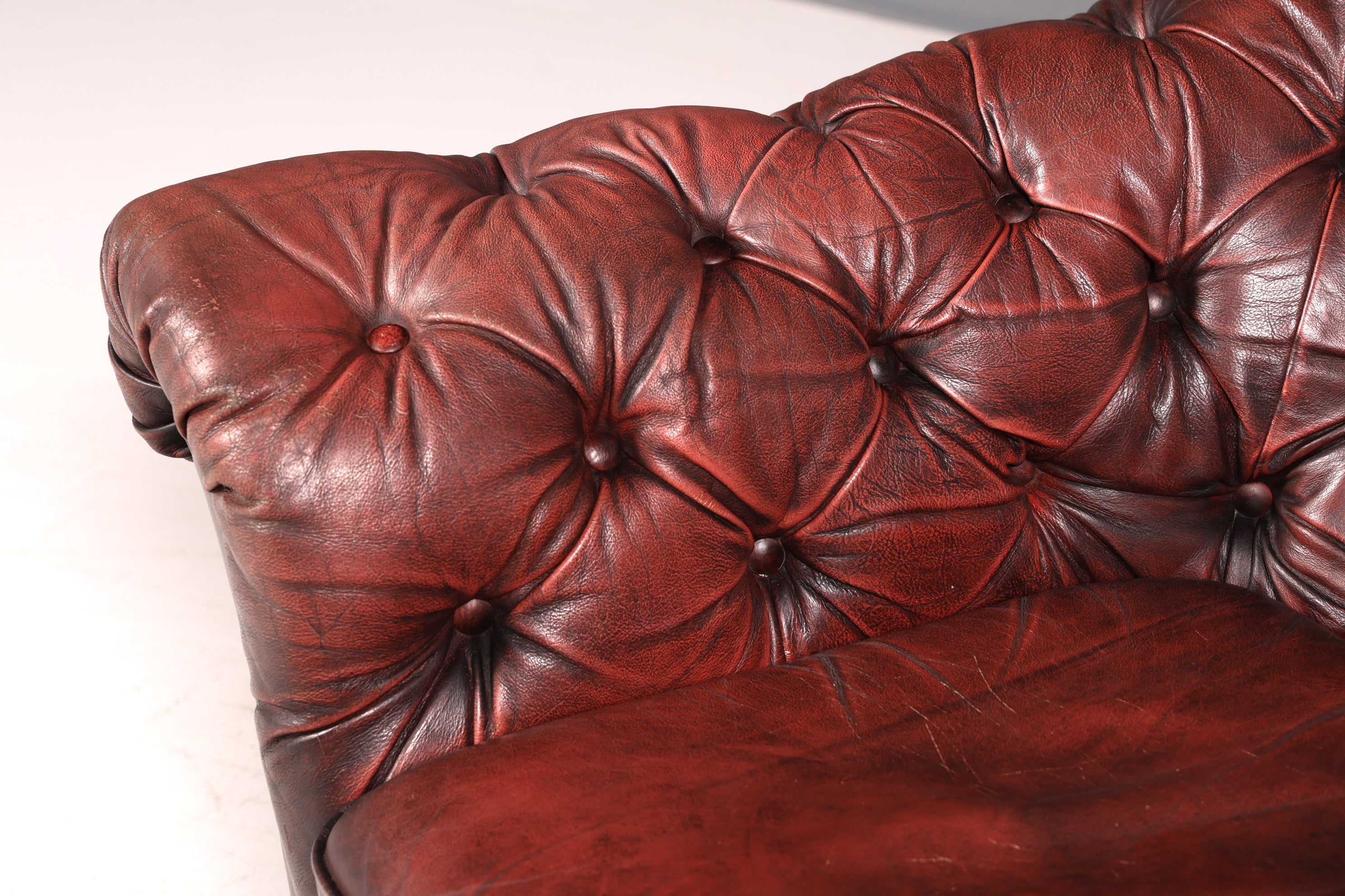 Edler Original Chesterfield Sessel Englischer Armlehnsessel Englisch Herrensessel Antik Echt Leder