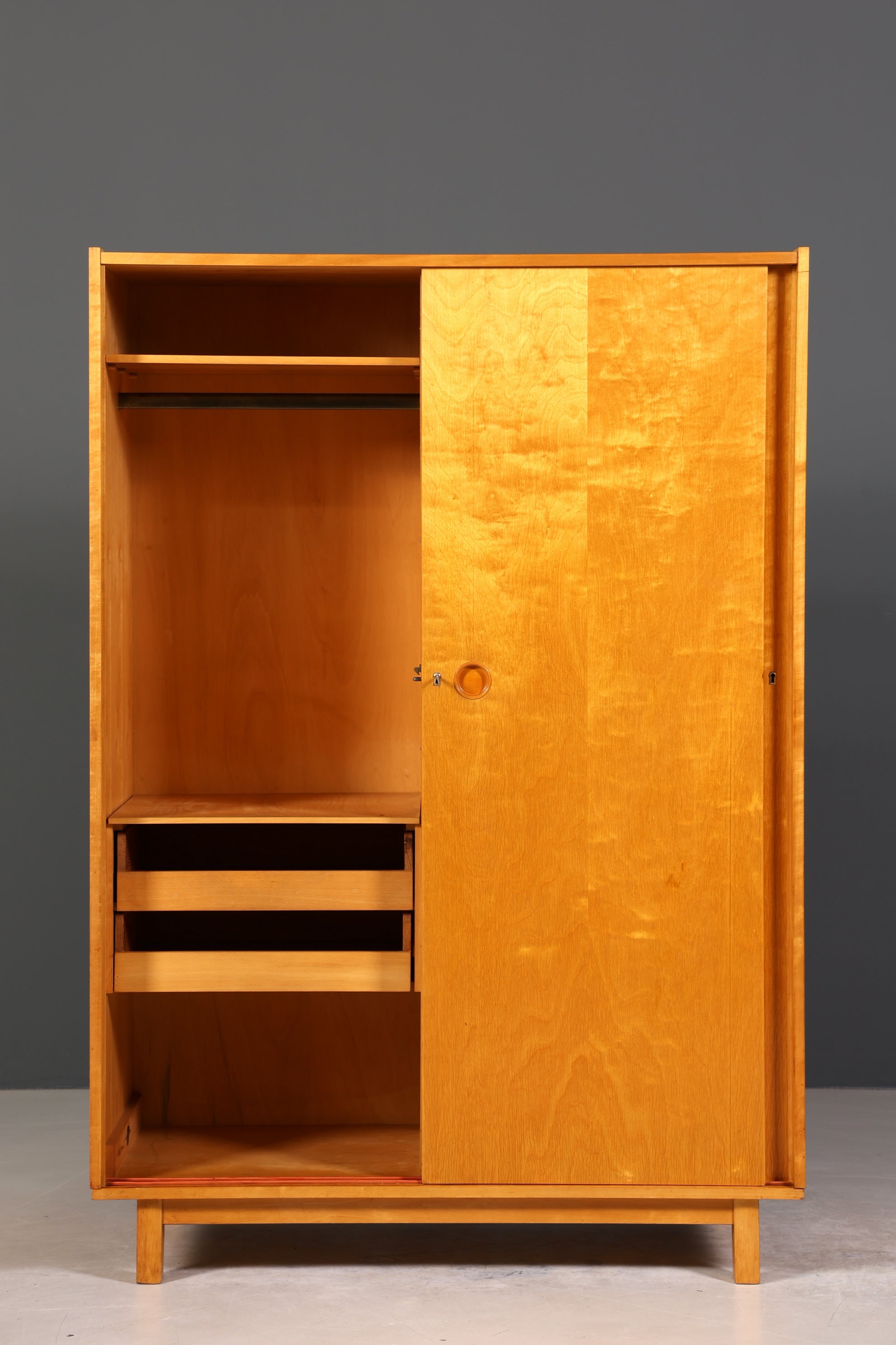 Traumhafter Mid Century Kleiderschrank Schiebetür Schrank Vintage Schrank Retro Wäscheschrank