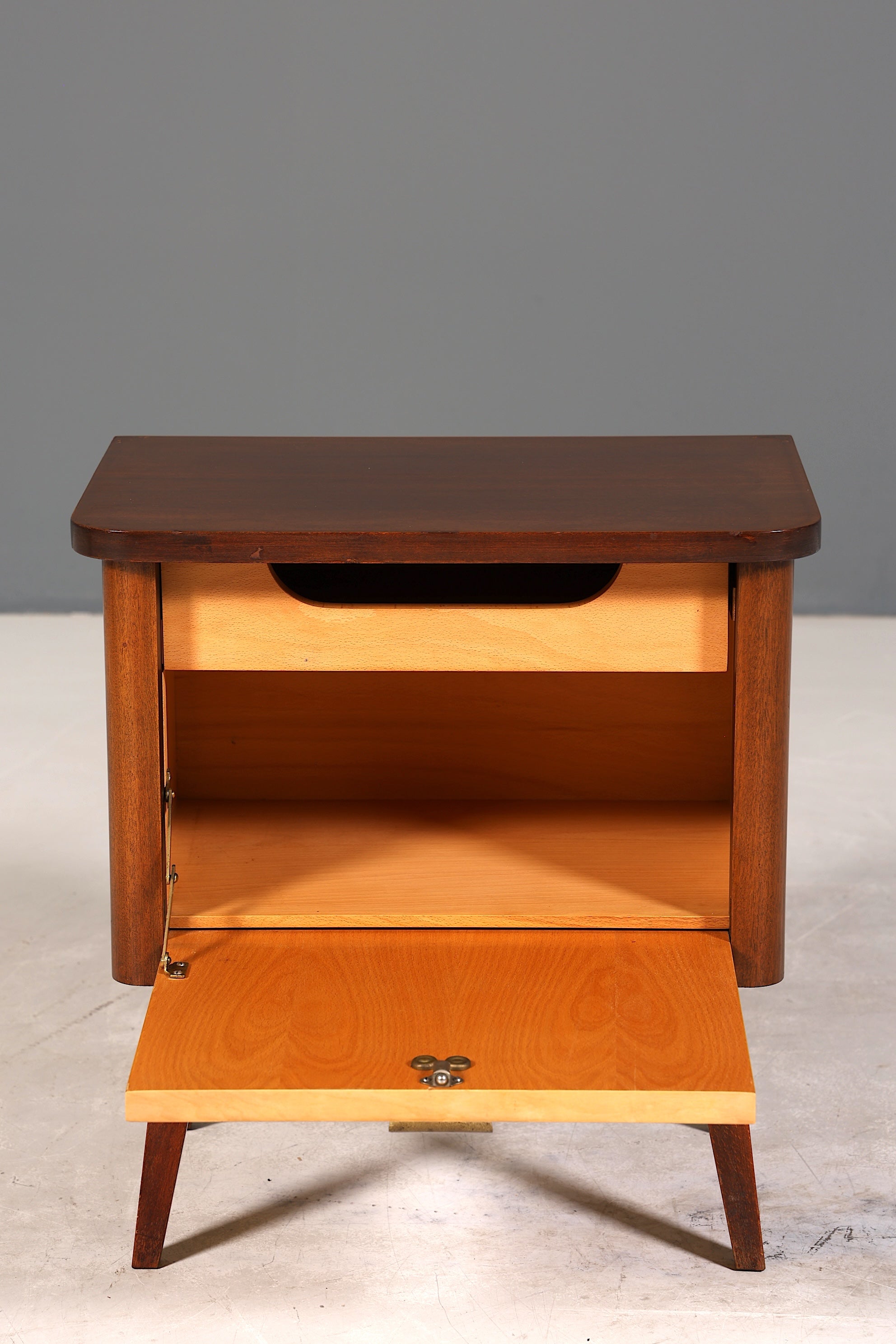 Wunderschöne Mid Century Kommode Vintage Klappschränkchen Retro Nachttisch 2 von 2