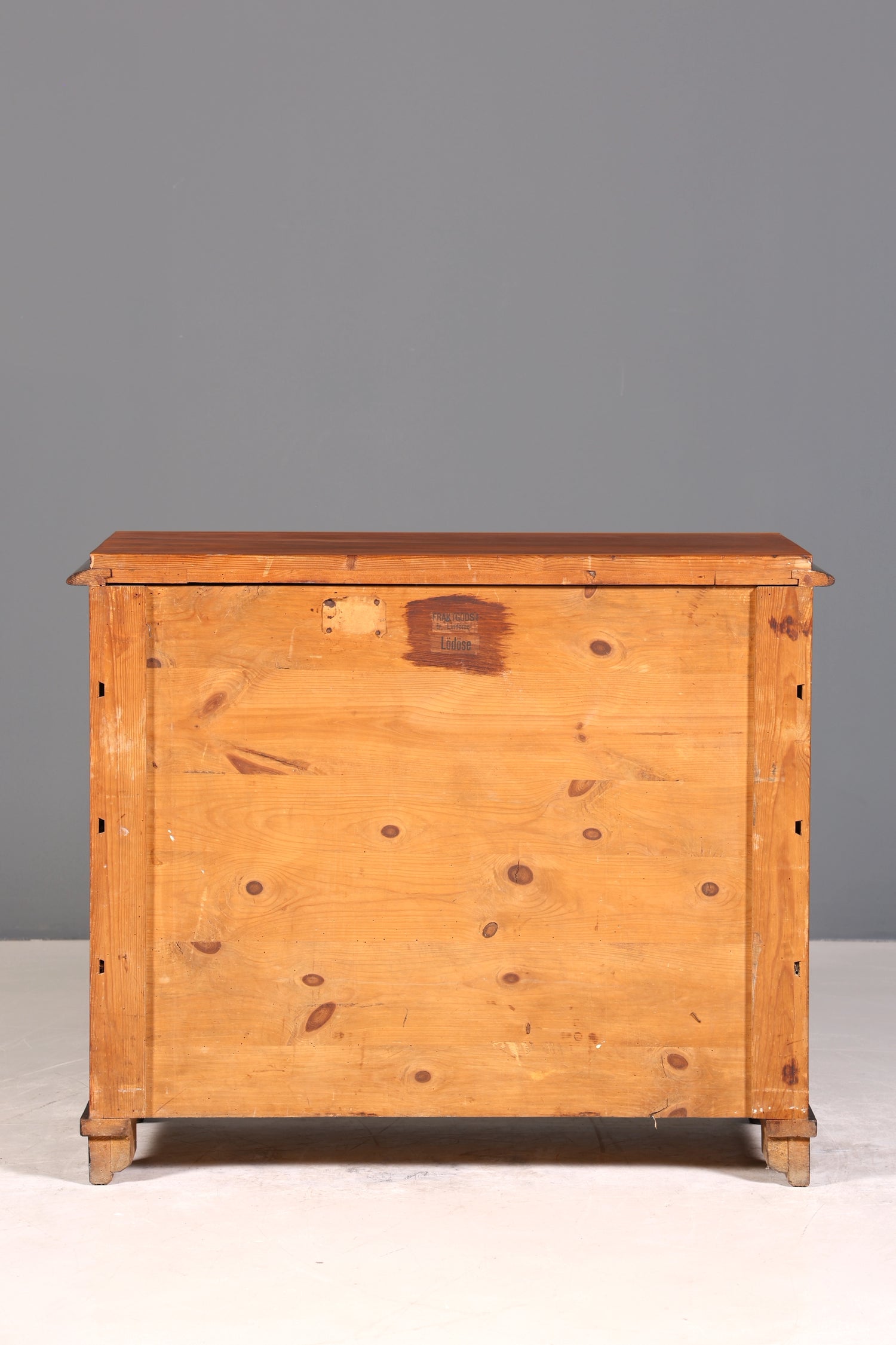 Stilvolle Gründerzeit Kommode Jugendstil Antik Sideboard Schubladenkommode Wäschekommode