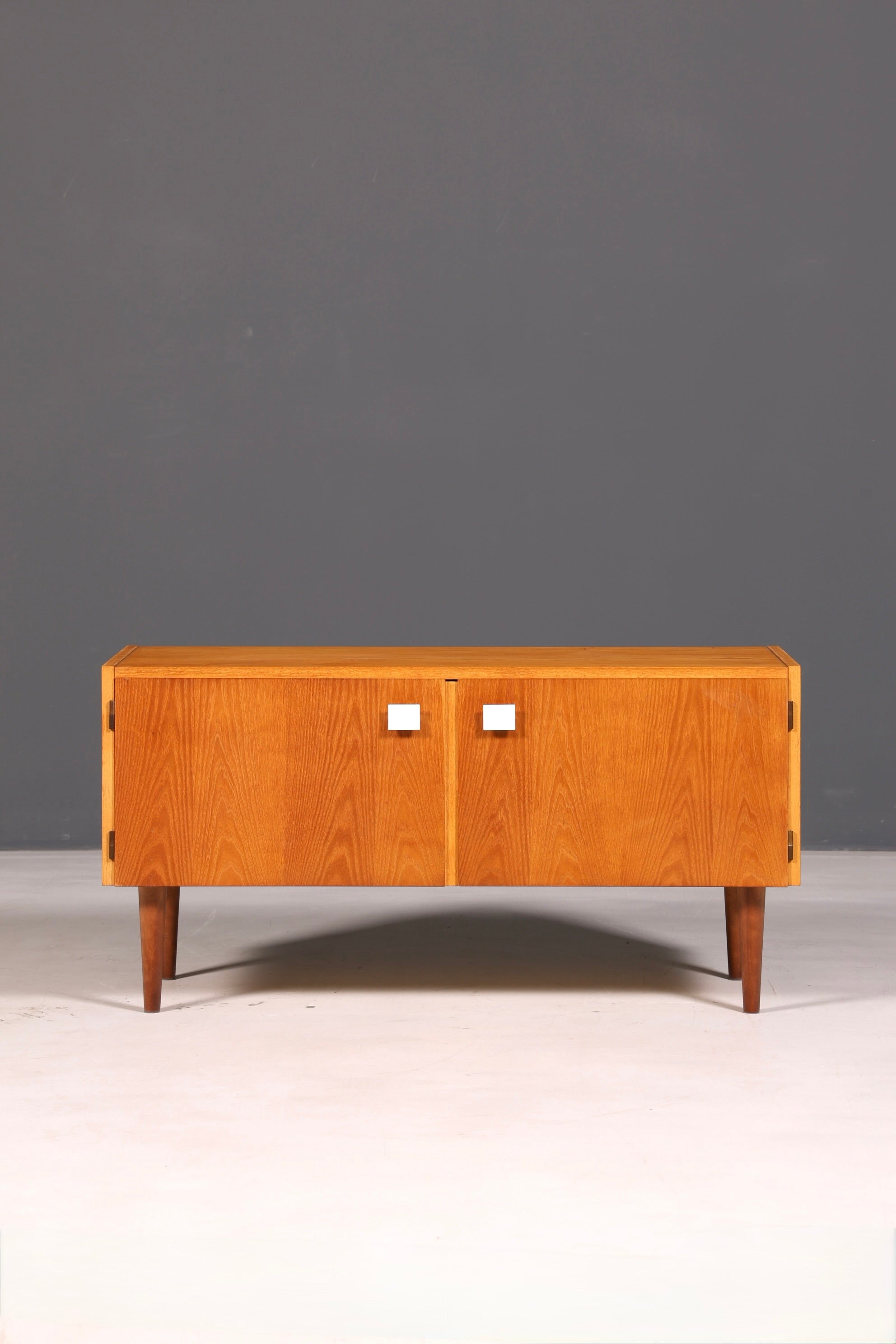 Beautiful Original Hellerau Mid-Century Dresser Model 427 Sideboard TV Cabinet Vintage Solid Wood