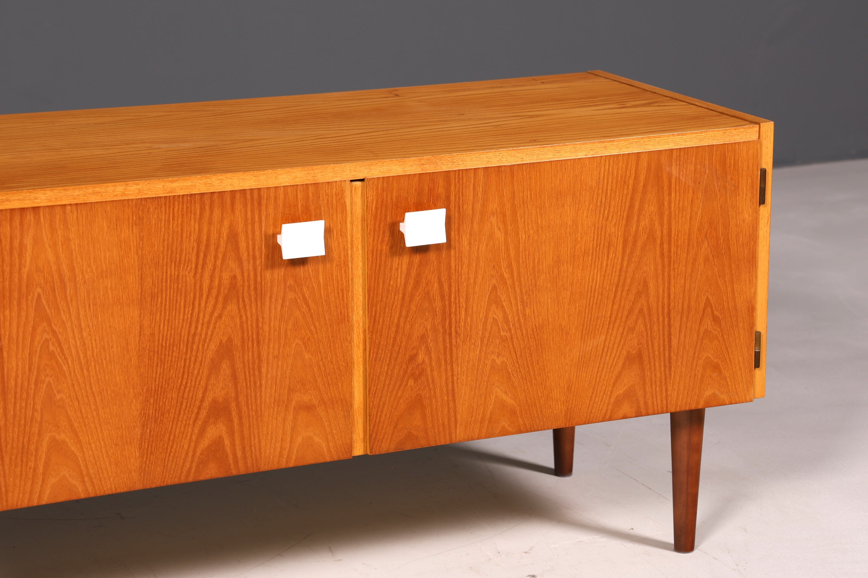 Beautiful Original Hellerau Mid-Century Dresser Model 427 Sideboard TV Cabinet Vintage Solid Wood