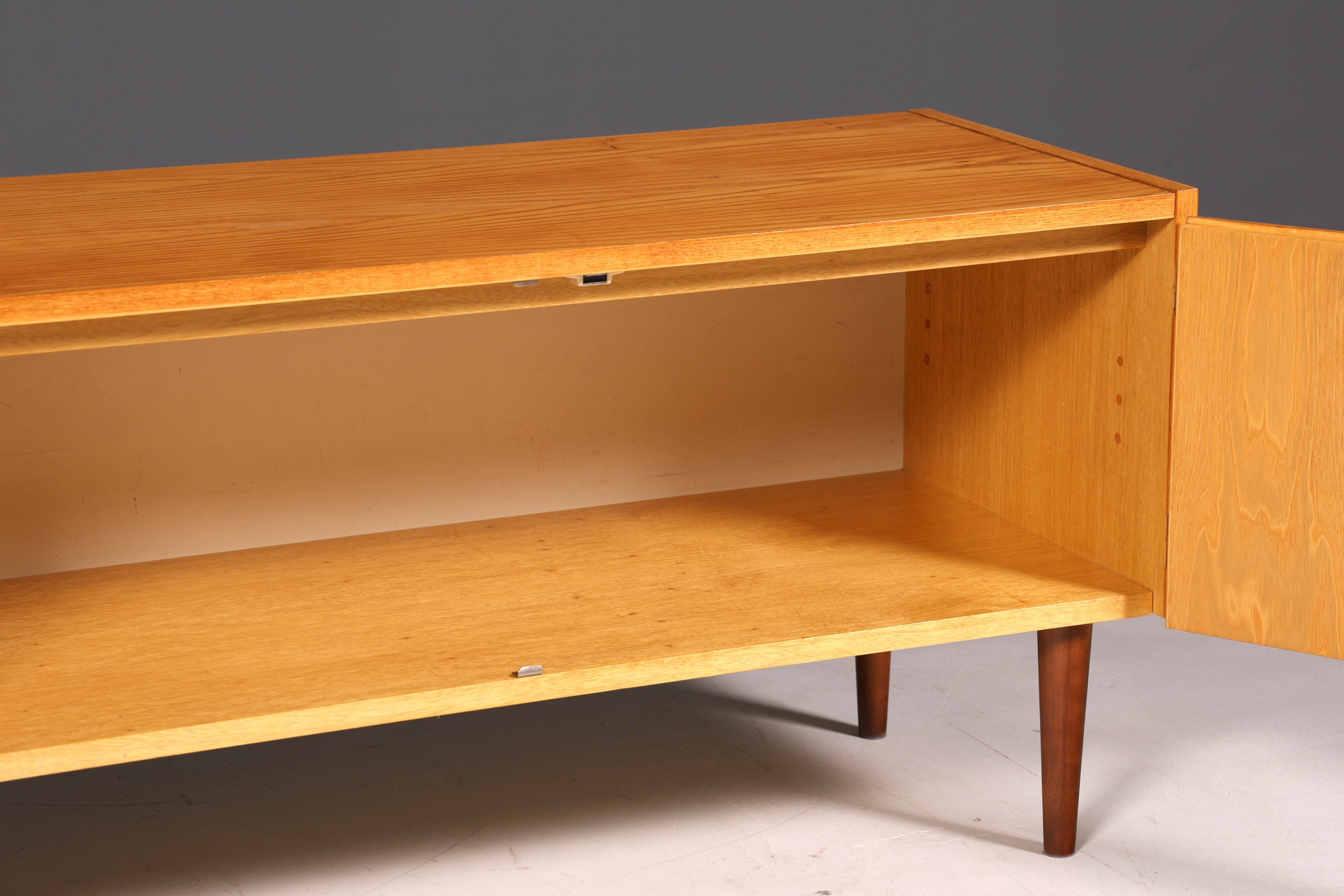 Beautiful Original Hellerau Mid-Century Dresser Model 427 Sideboard TV Cabinet Vintage Solid Wood