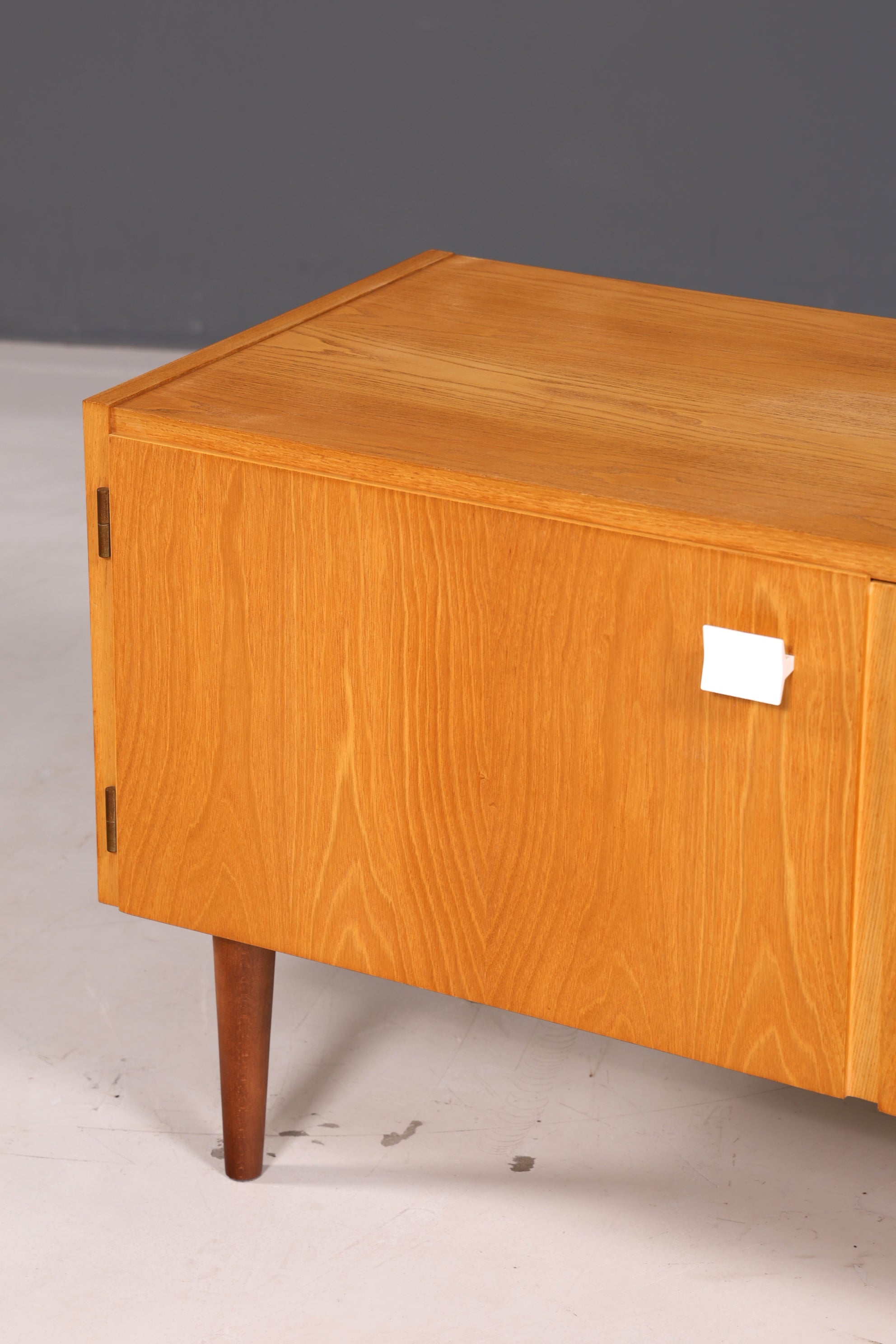 Beautiful original Hellerau mid-century chest of drawers, model 427, sideboard TV cabinet, vintage genuine wood