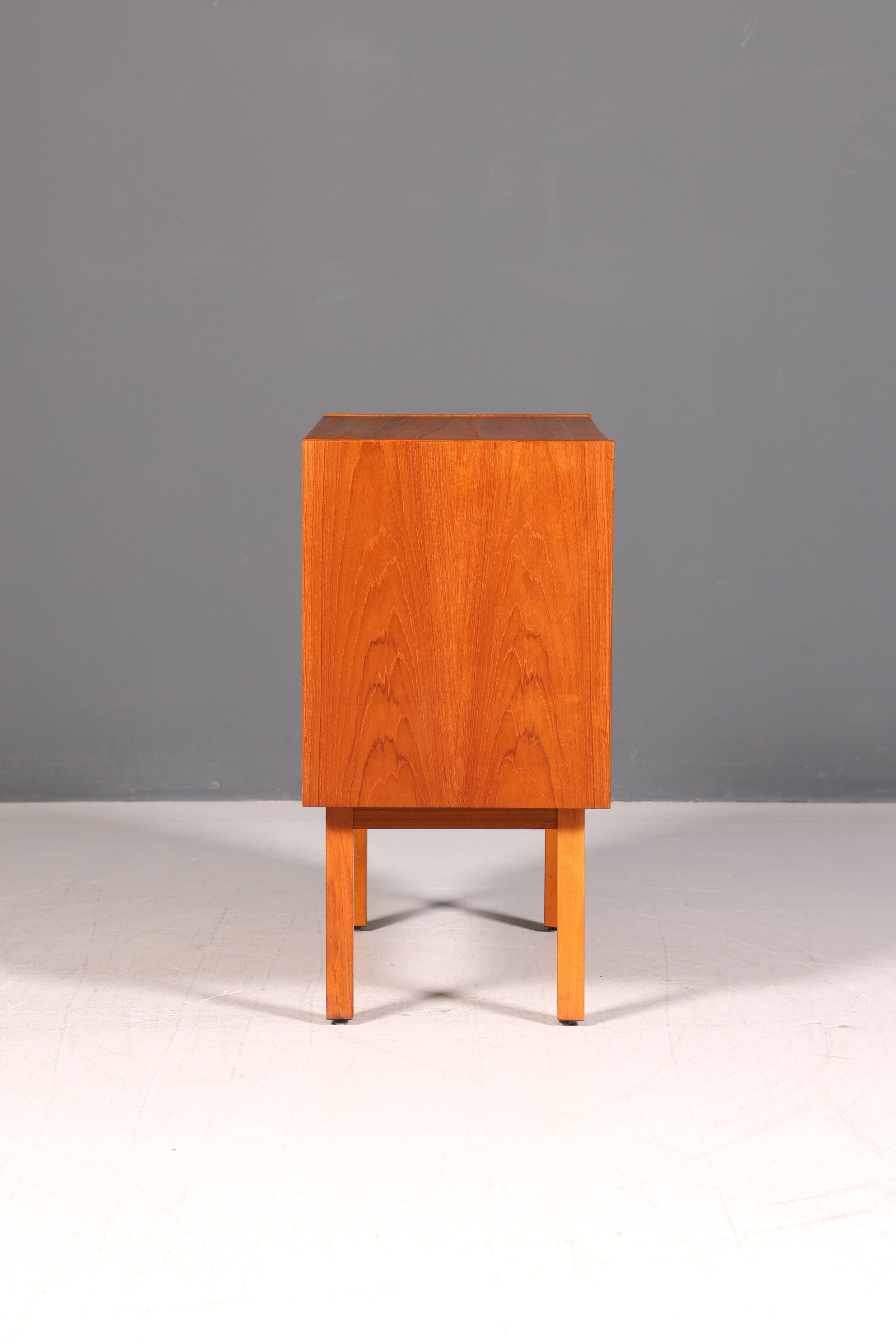 Traumhaftes Mid Century Teak Sideboard Schiebetüren Vintage Kommode Retro 60er