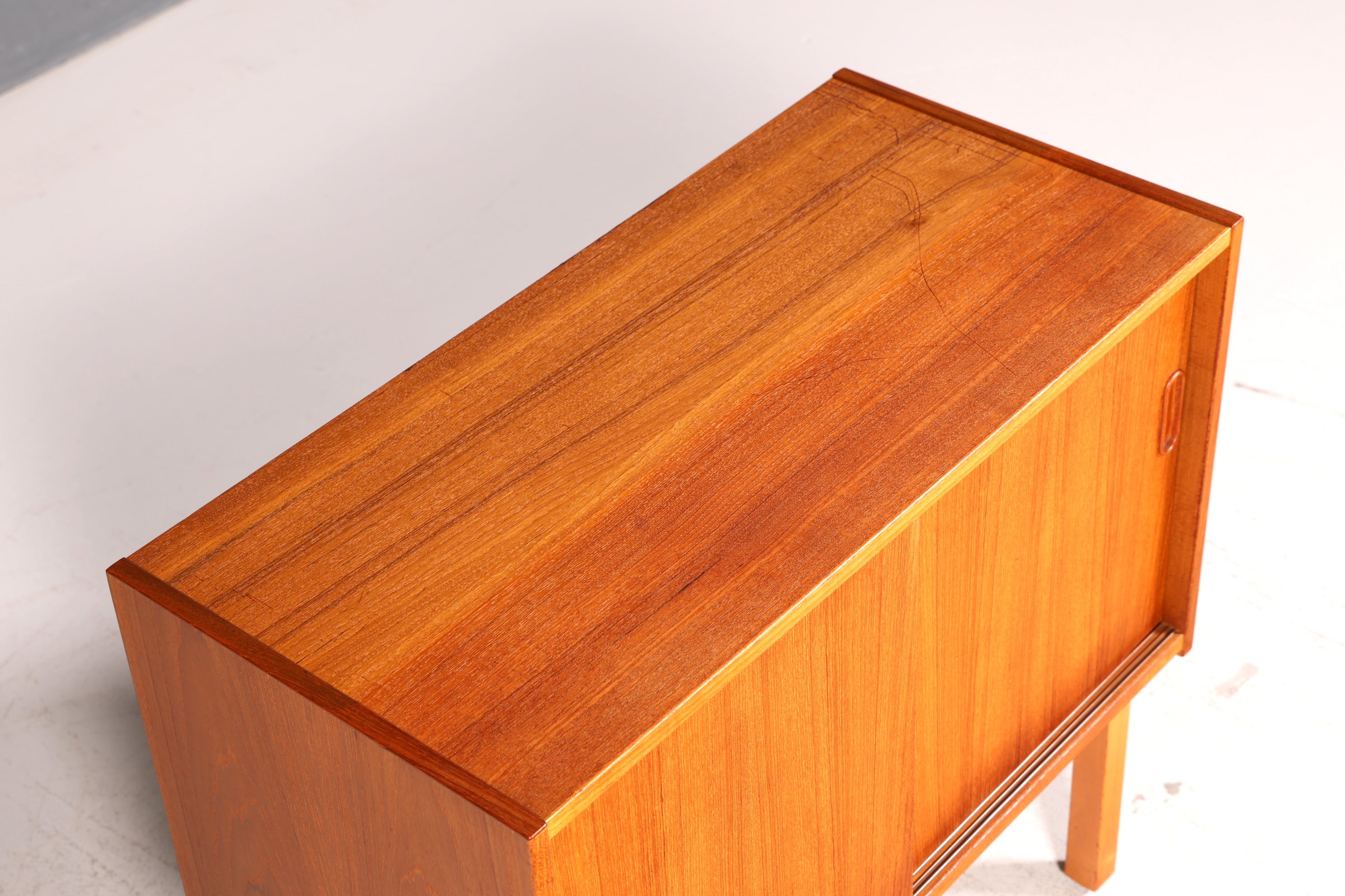 Traumhaftes Mid Century Teak Sideboard Schiebetüren Vintage Kommode Retro 60er