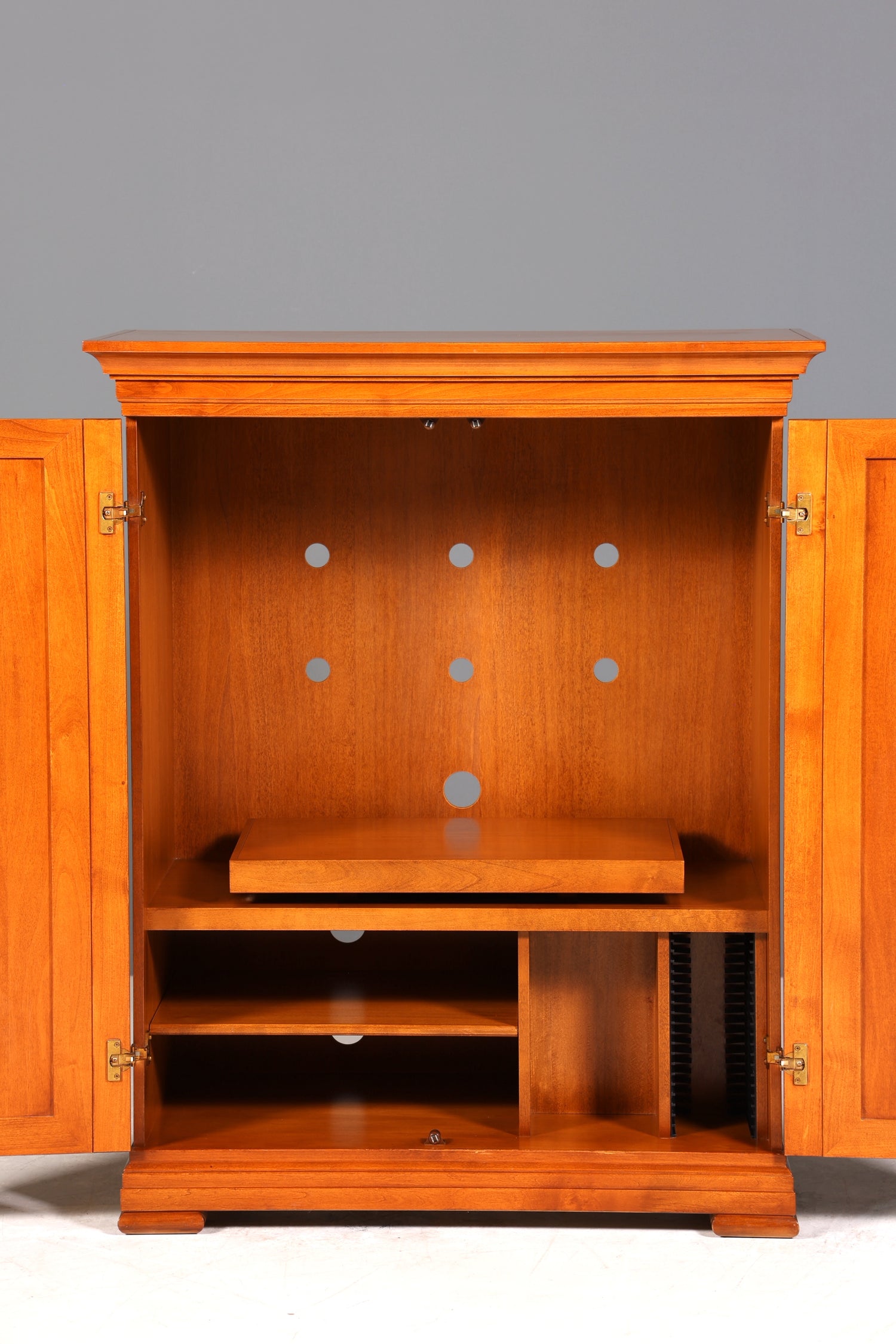 Wunderschöner Original Selva Schrank Antik Stil Hifi Schrank Villa Borghese TV Schrank