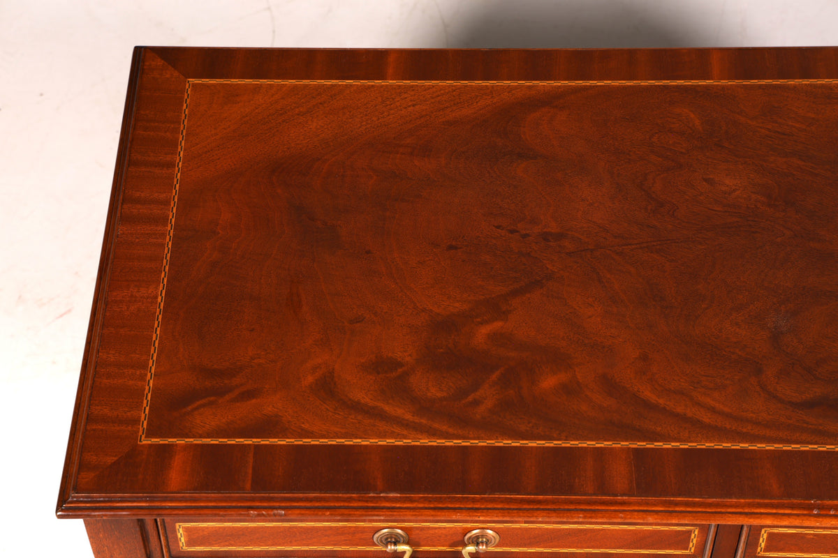 Stunning English coffee table, mahogany, side table, solid wood, occasional table, living room table