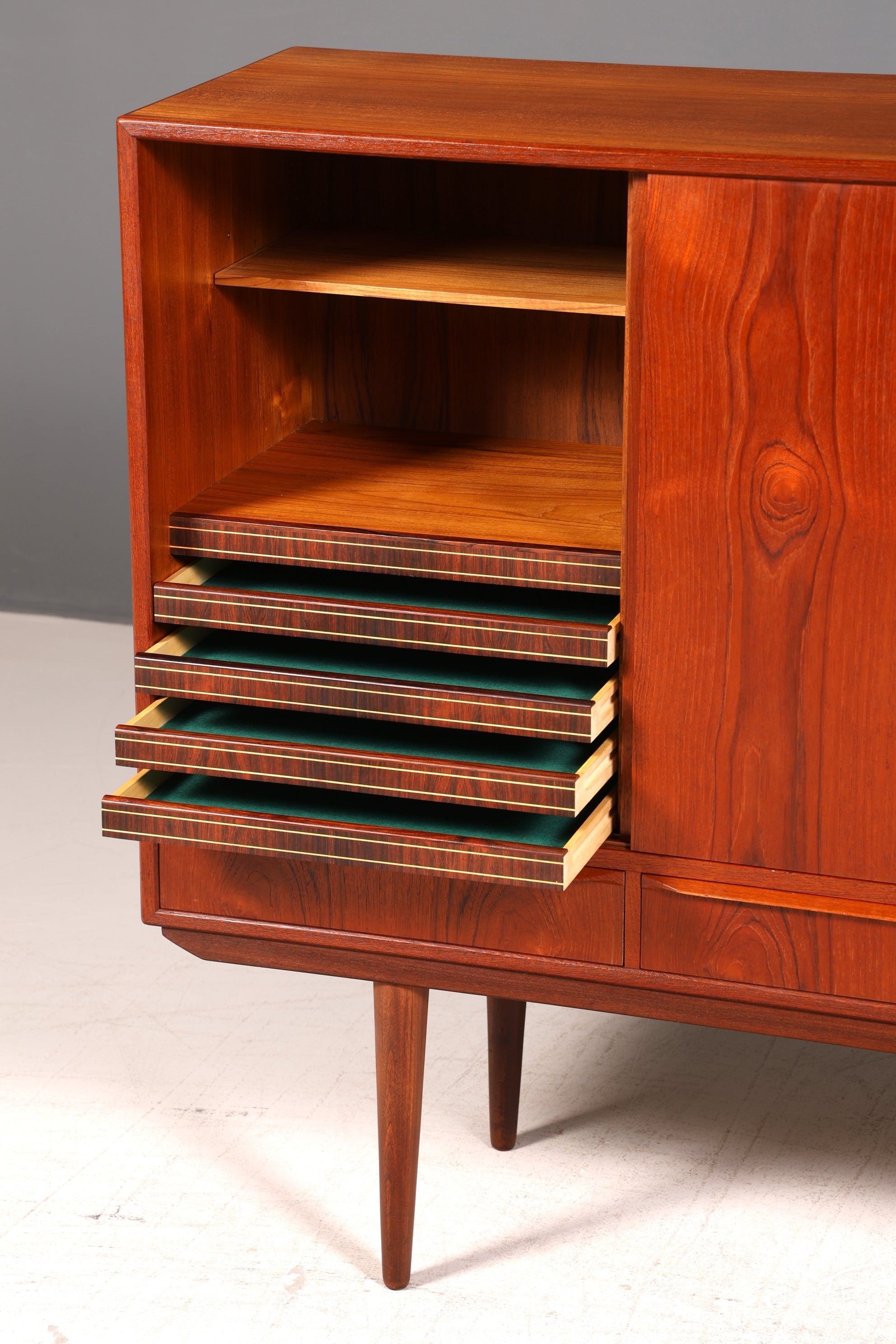 Traumhaftes Mid Century Highboard Danish Design Sideboard Vintage Retro 60er Jahre Bürokommode Schrank Skandinavisch Holz