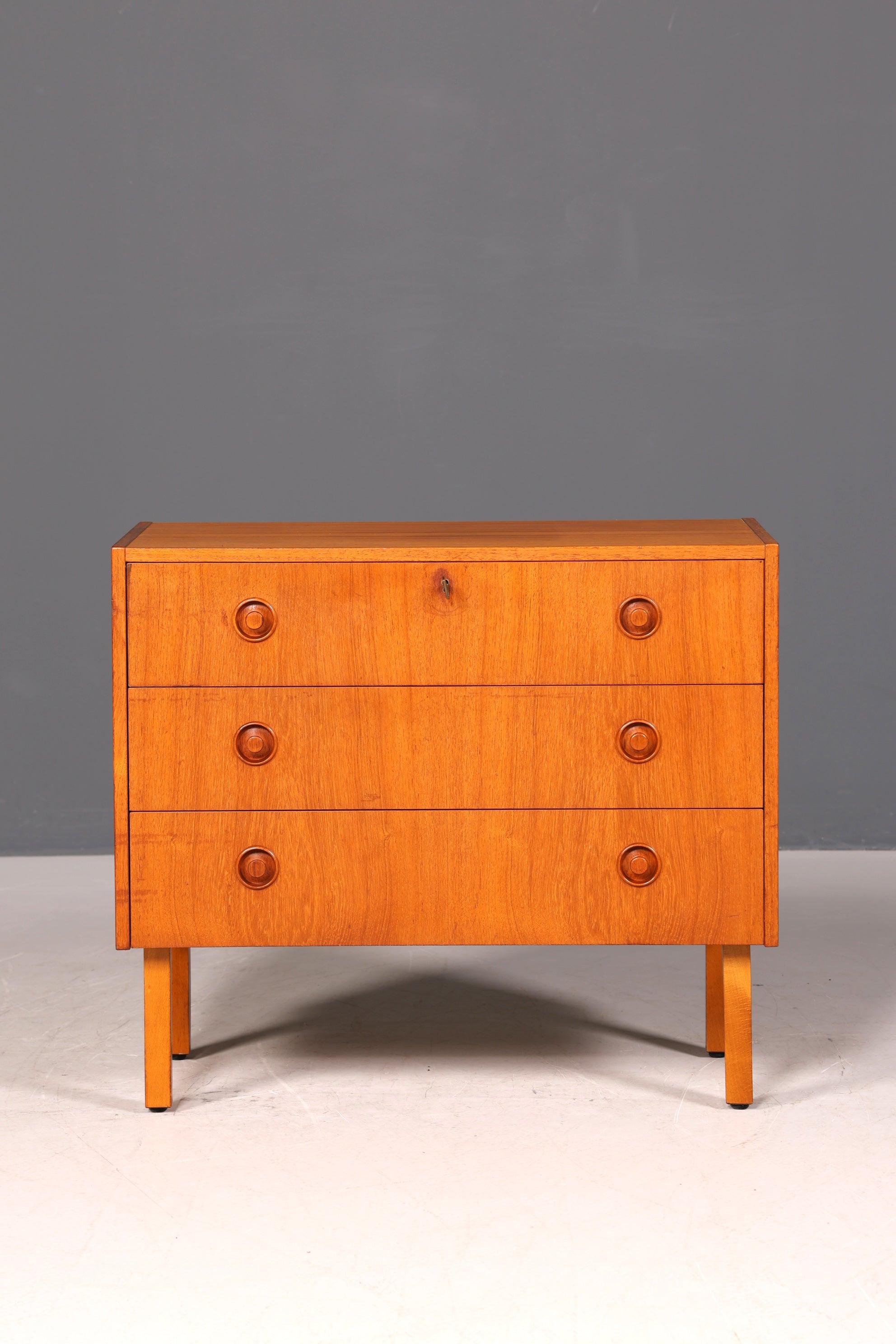 G371 Finish Wunderschöne Mid Century Kommode Teak Holz Sideboard Vintage Schubladen Kommode (Kopie)