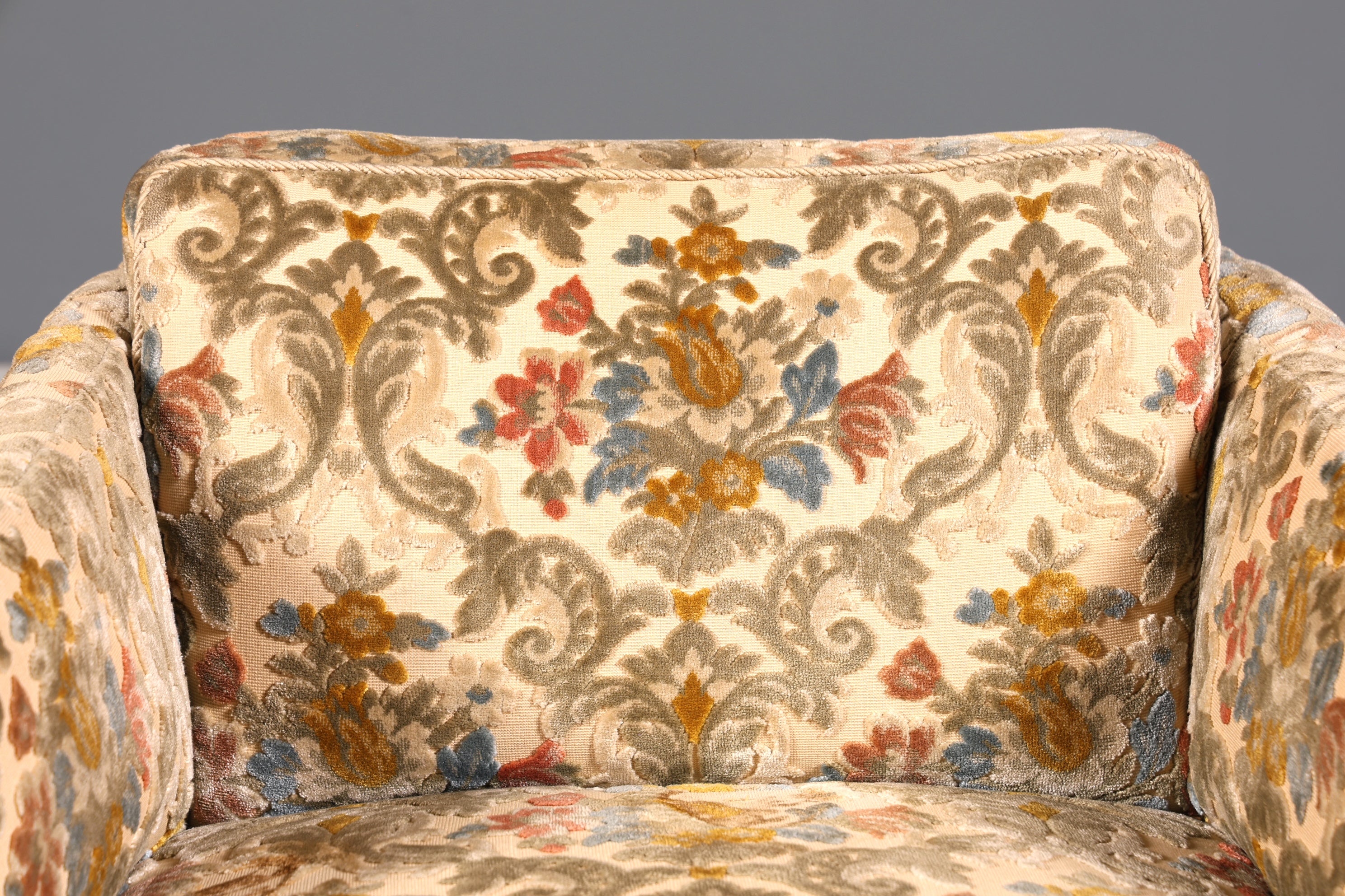 Wunderschöner Chippendale Sessel Art Deco Stil Lounge Floraler Samt Stoff Sessel 1 von 2