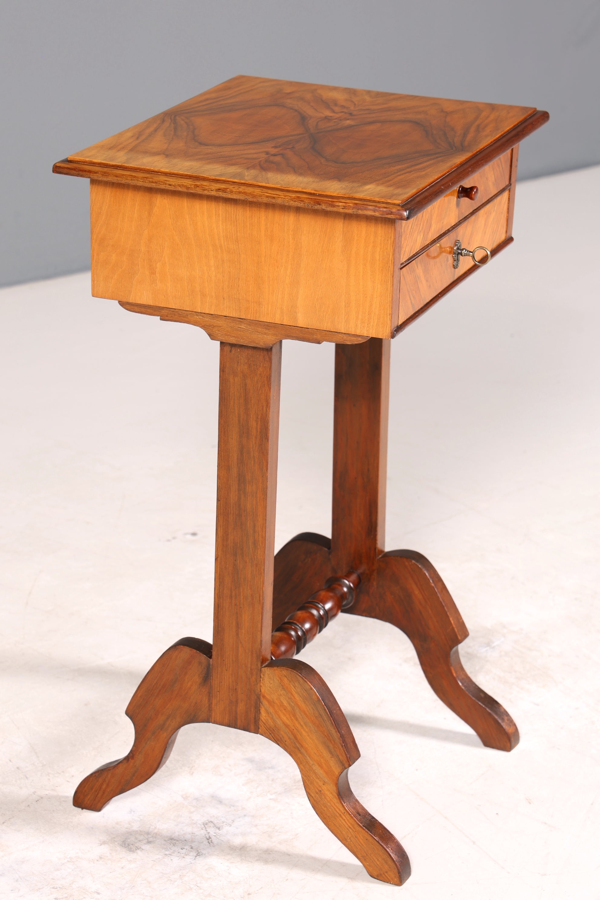 Stilvoller Gründerzeit Beistelltisch Louis Philippe Nähtisch Antik Ablagetisch um 1880