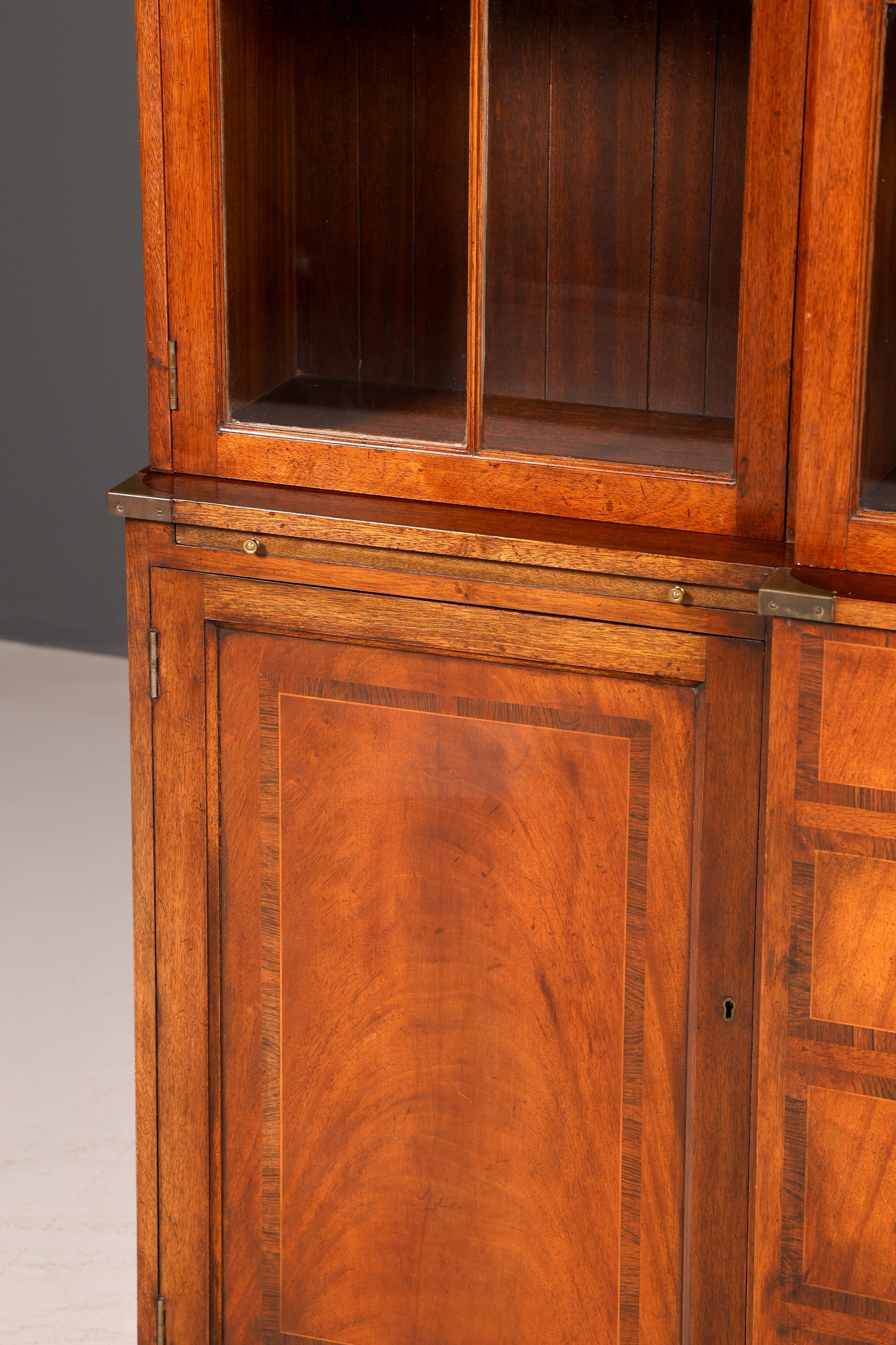 Wunderschöner Maritimer Vitrinenschrank Englisch Bibliothek Bücherschrank Buffet Antik Massiv Echt Holz Schrank UK Vintage