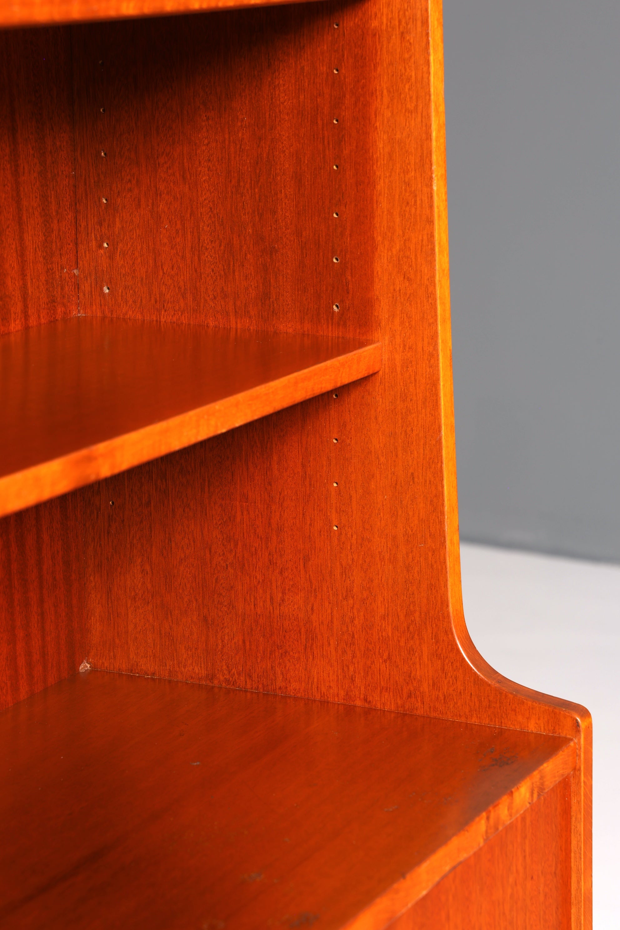 Traumhaftes Mid Century Regal echt Holz Schrank Danish Design Retro Kommode Vintage Bücherregal 60er Jahre