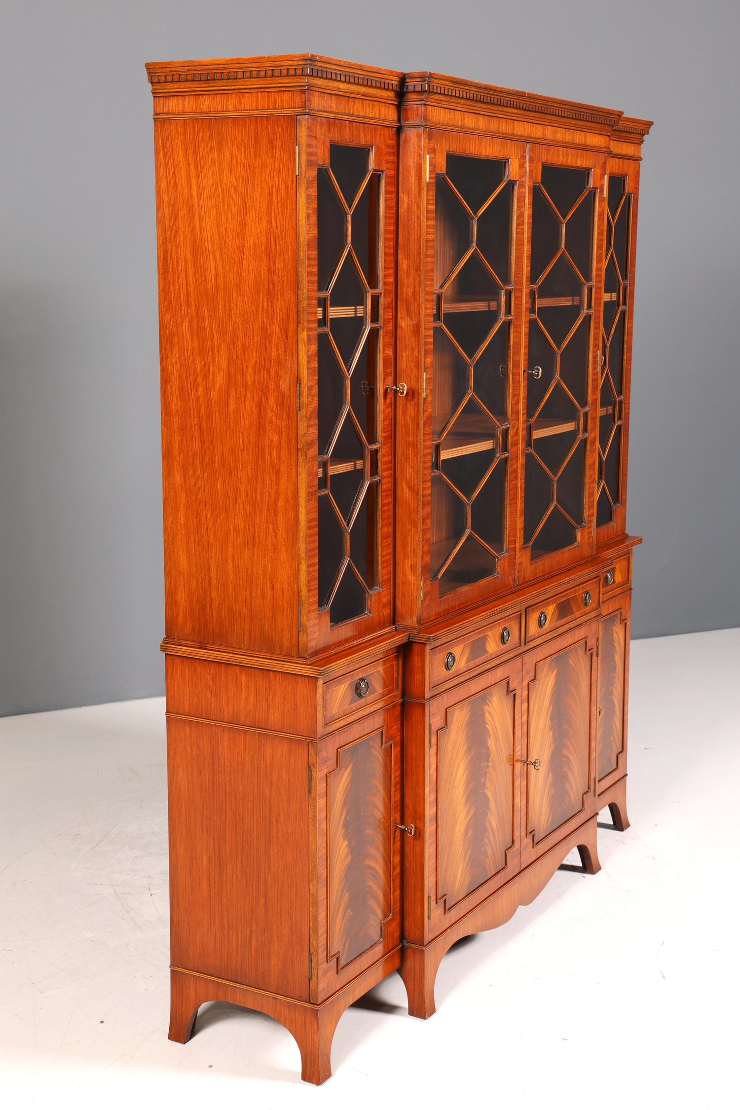 Wunderschöne Englische Vitrine Bibliothek Bücherschrank UK Buffet Schrank 60s Jahre