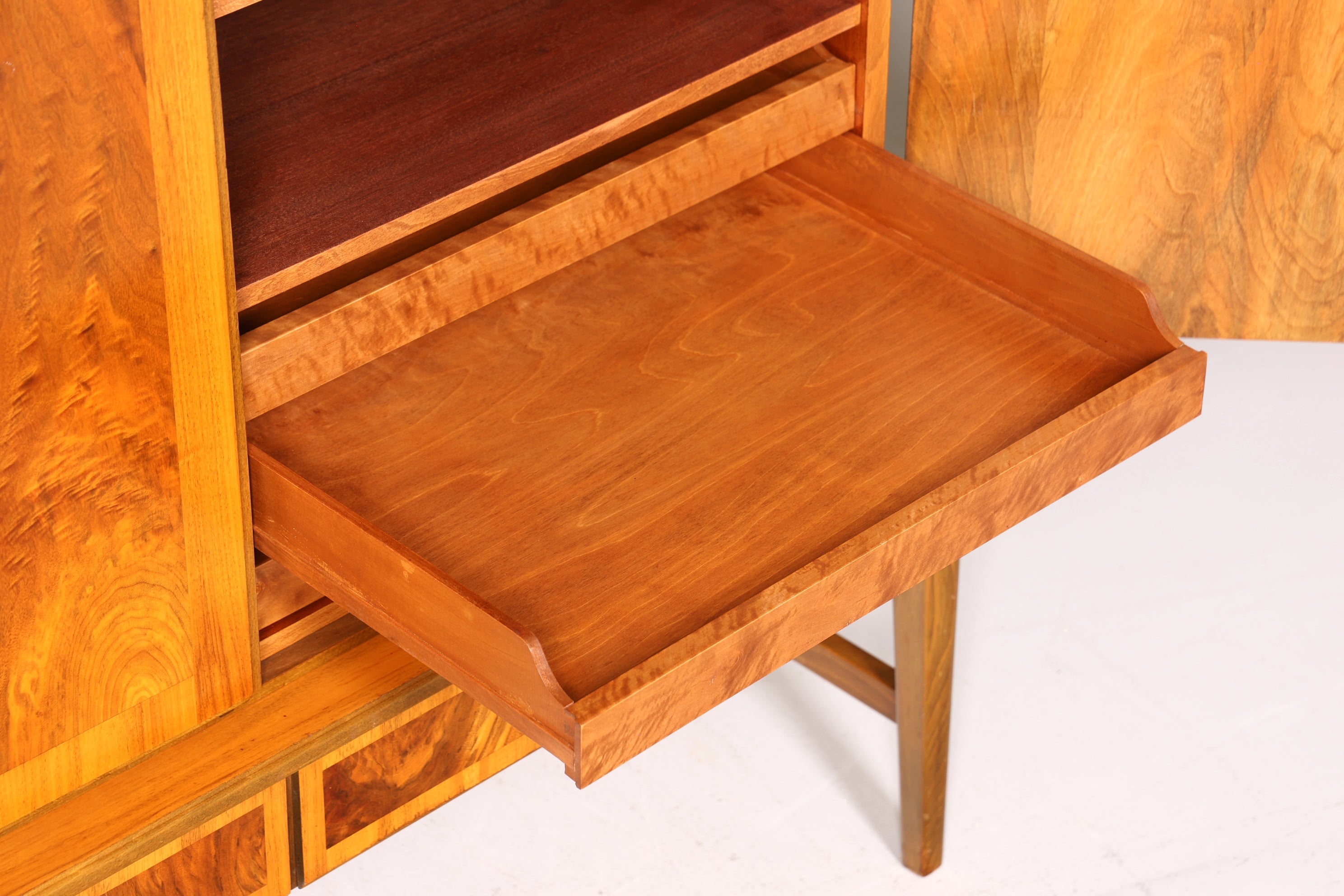 Traumhaftes Mid Century Highboard Schrank Büro Kommode Aktenschrank Wäscheschrank 60er Jahre