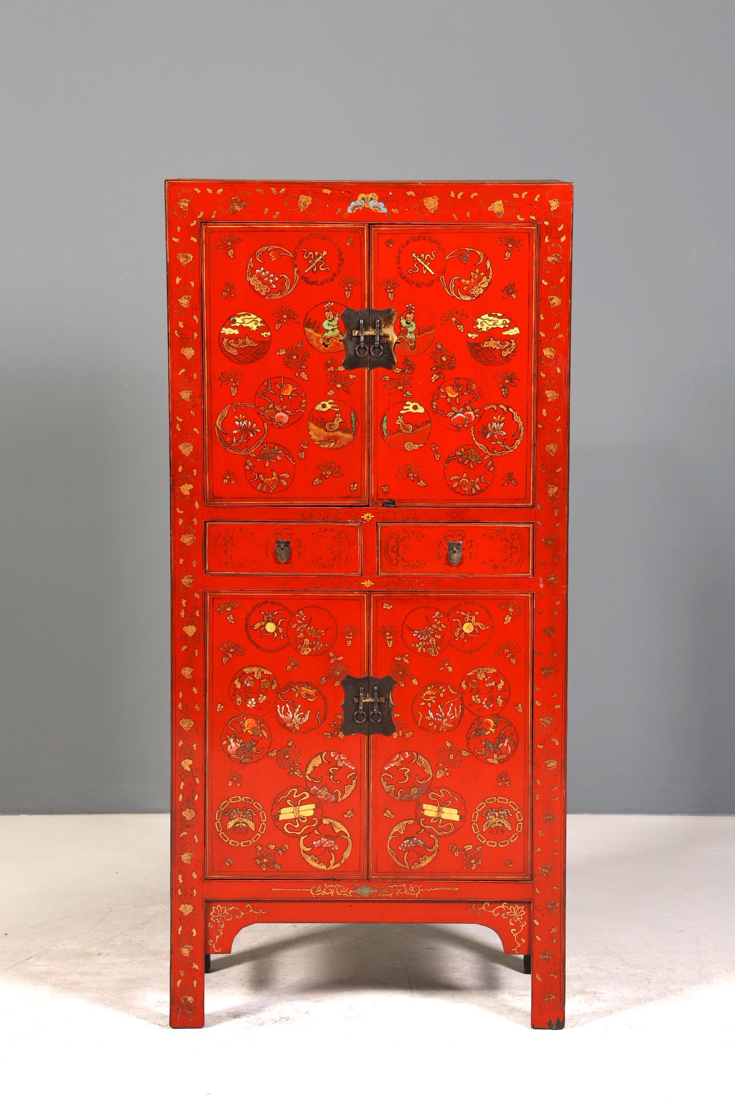 Traumhafter Chinesischer Schrank Vertiko China Kommode mit Asiatischen Motiven Wäscheschrank Aktenschrank