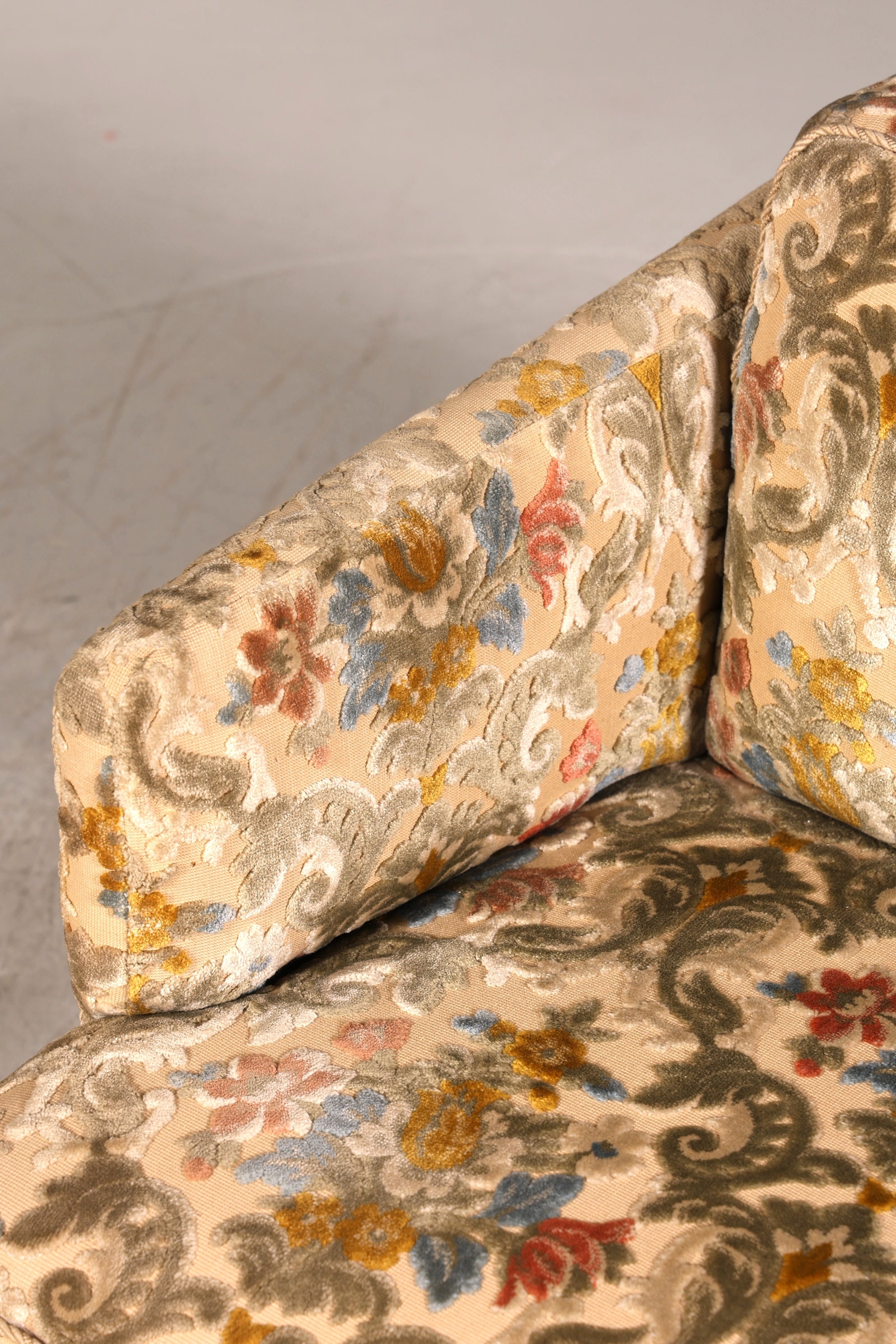Wunderschöner Chippendale Sessel Art Deco Stil Lounge Floraler Samt Stoff Sessel 2 von 2