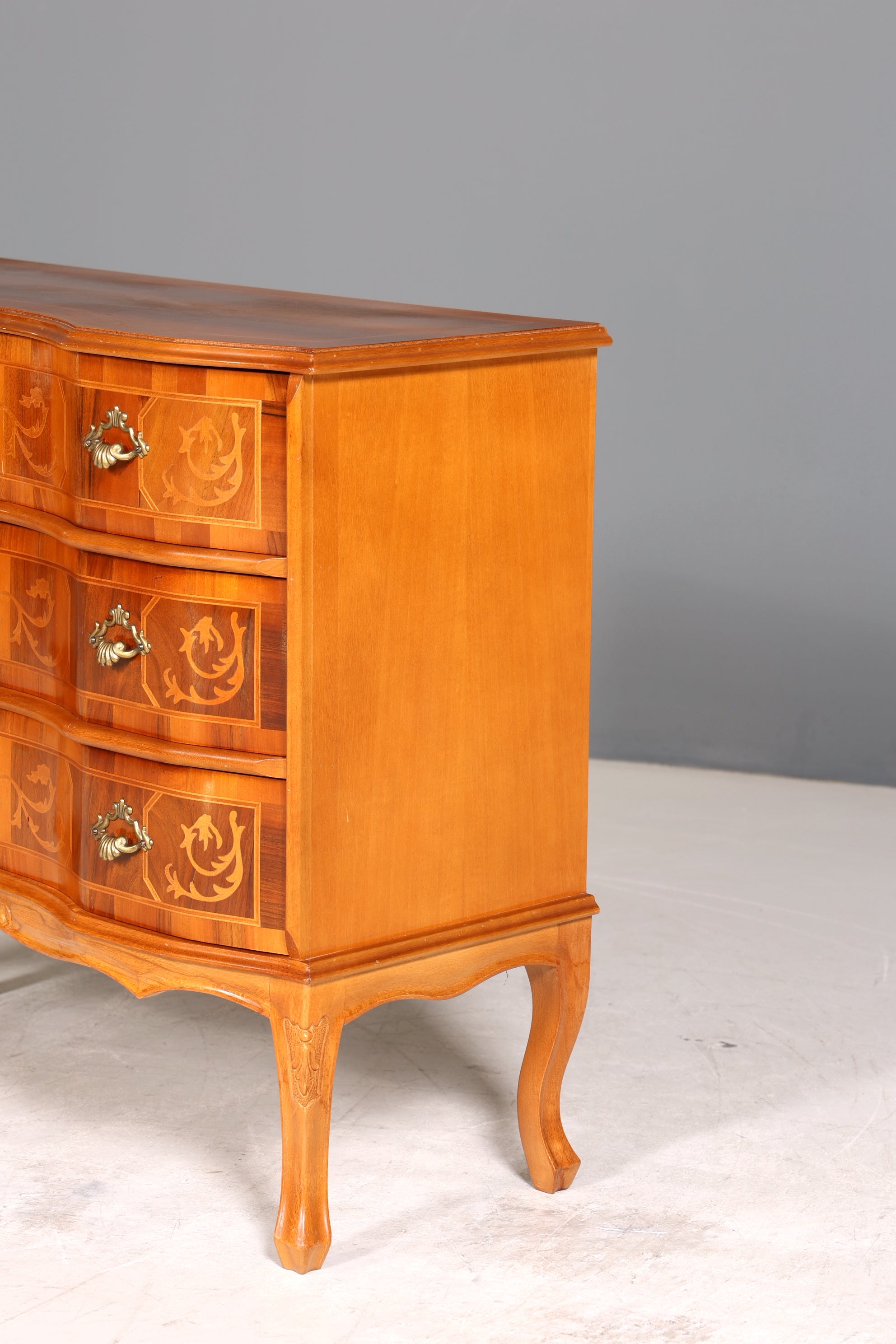 Traumhafte Kommode im Barock Stil Sideboard Intarsien echt Holz Schubladenkommode