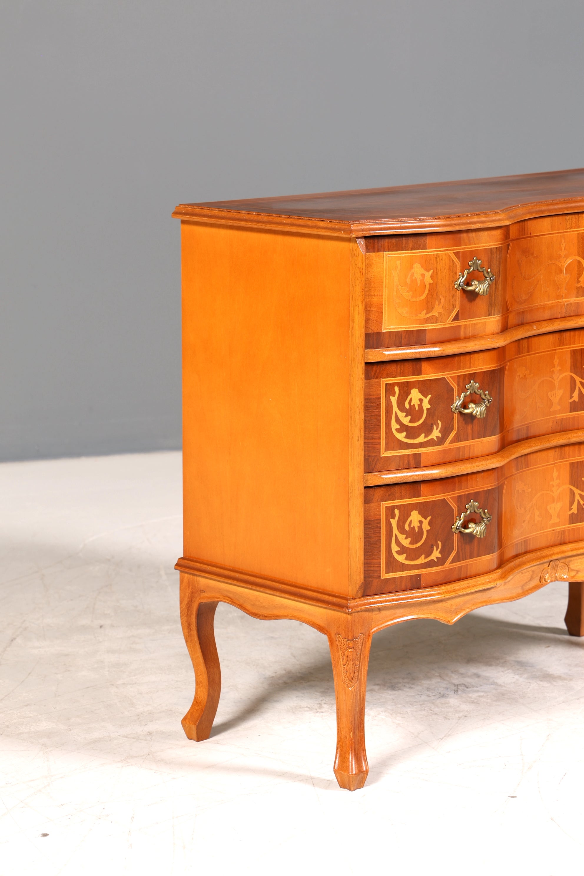 Traumhafte Kommode im Barock Stil Sideboard Intarsien echt Holz Schubladenkommode