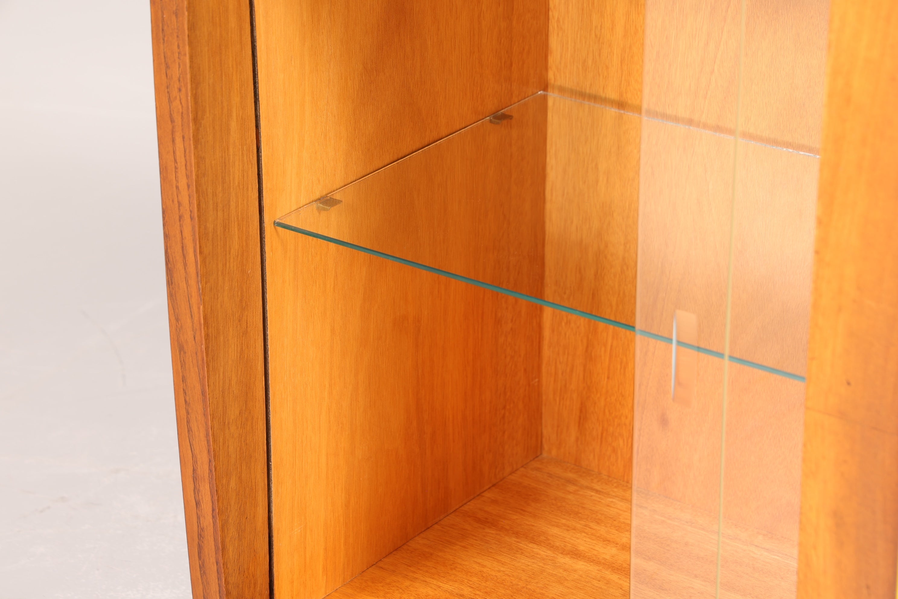 Wunderschöne Mid Century Vitrine Retro Barschrank Vintage Bar Schrank Sideboard